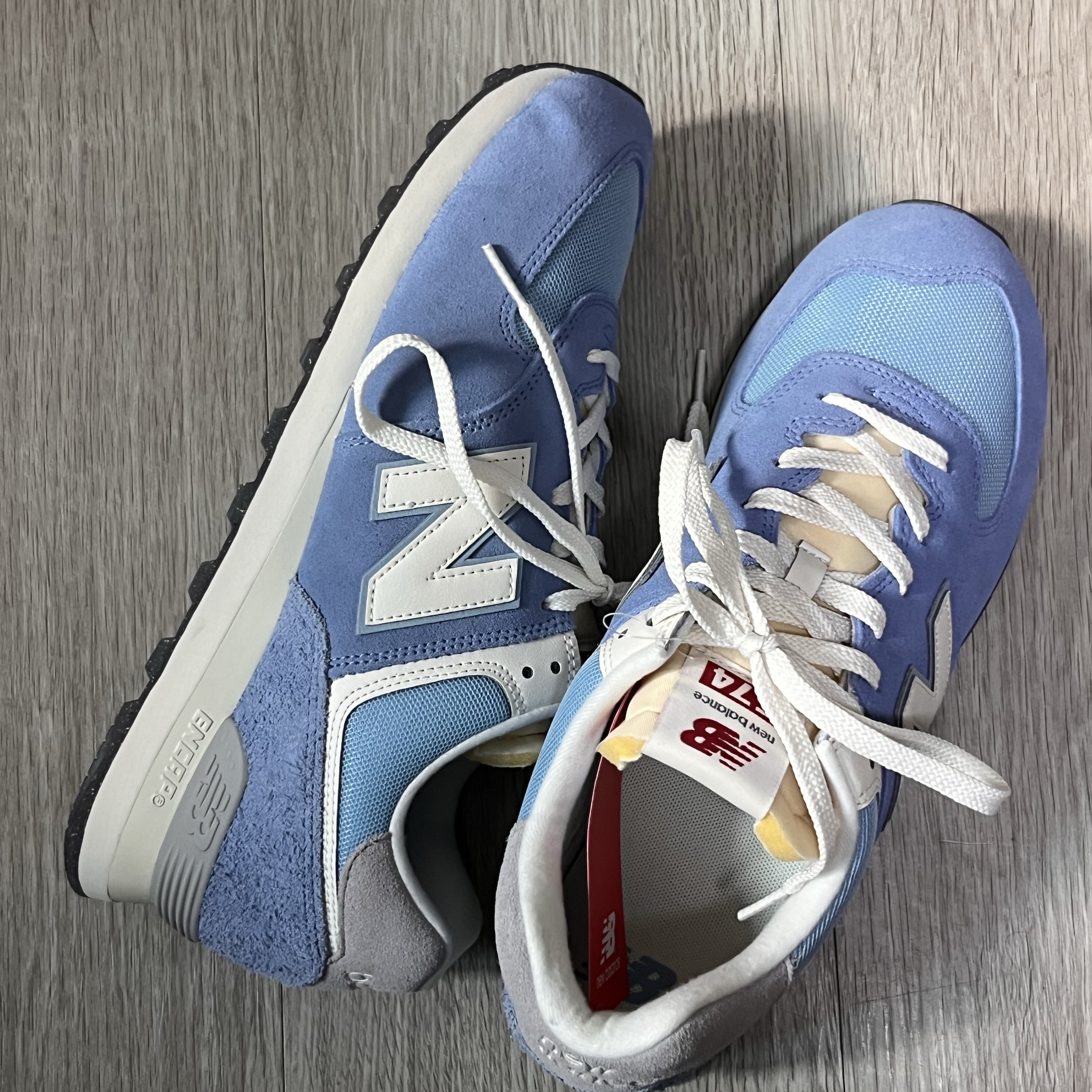 New Balance 574 Blue Laguna Sea Salt 착용 스타일 - 3