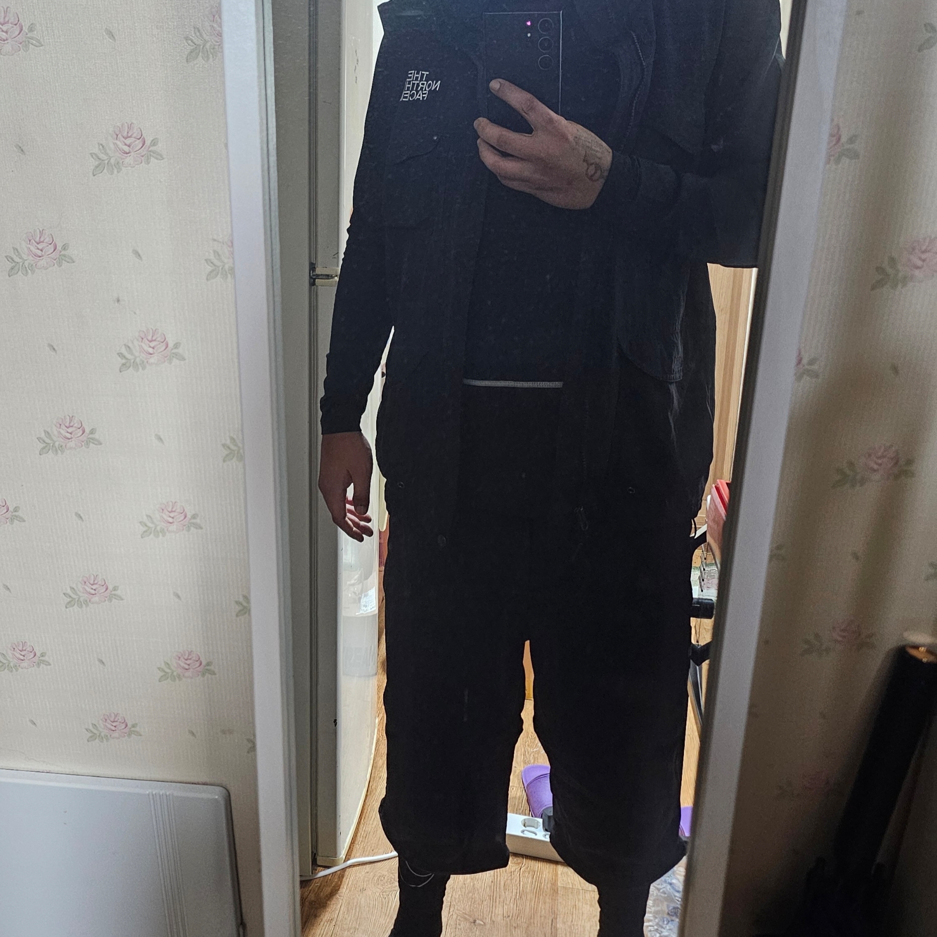 Supreme x The North Face Trekking Convertible Jacket Black - 22SS, Supreme x The North Face Trekking Zip-Off Belted Pants Black - 22SS 착용 스타일