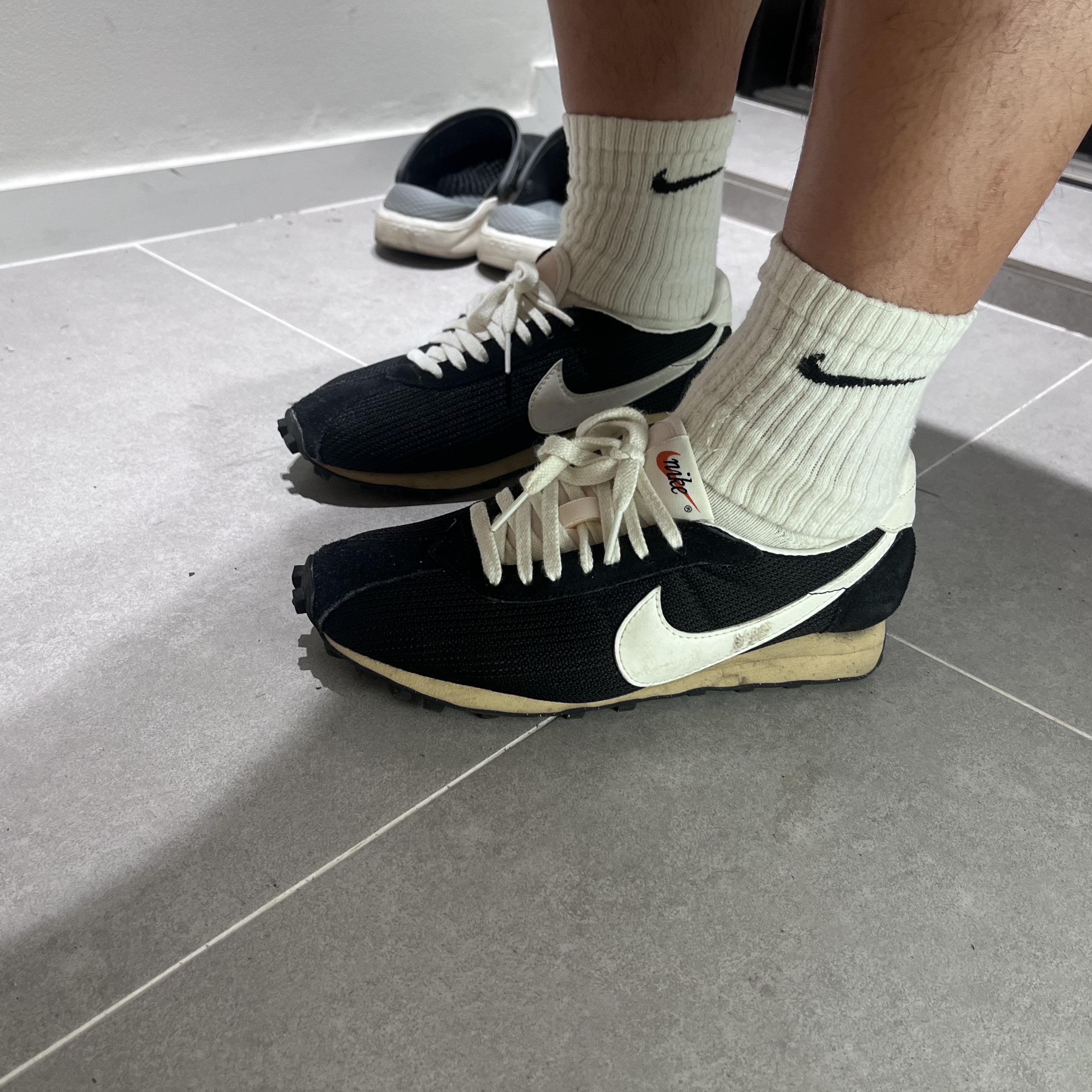 Nike LD-1000 SP Black and Sail 착용 스타일 - 3