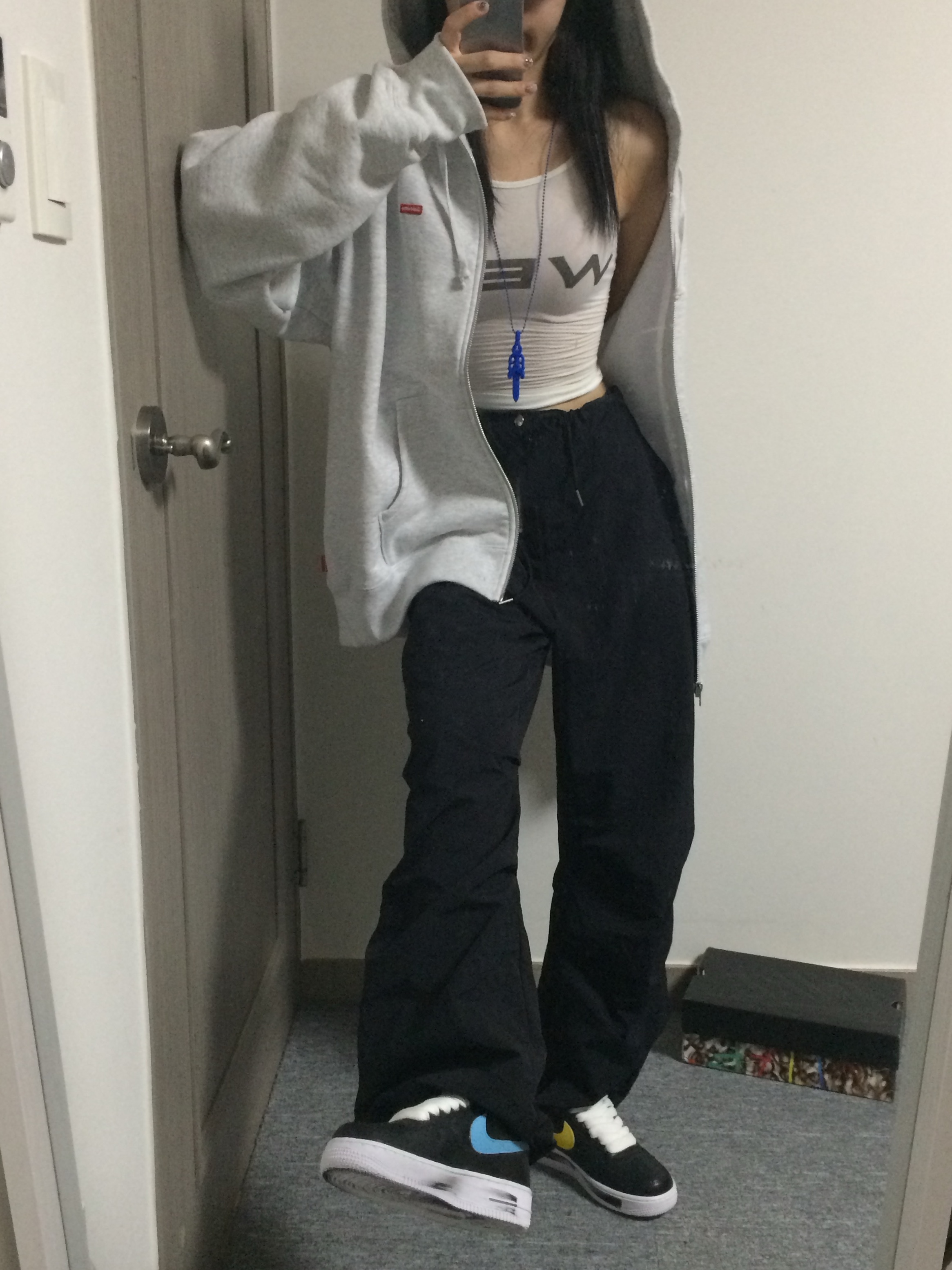 Yeezy Gap Engineered By Balenciaga Foldable Cap Black, Chrome Hearts Silichrome Dagger Pendant Blue 2023 착용 스타일 - 3