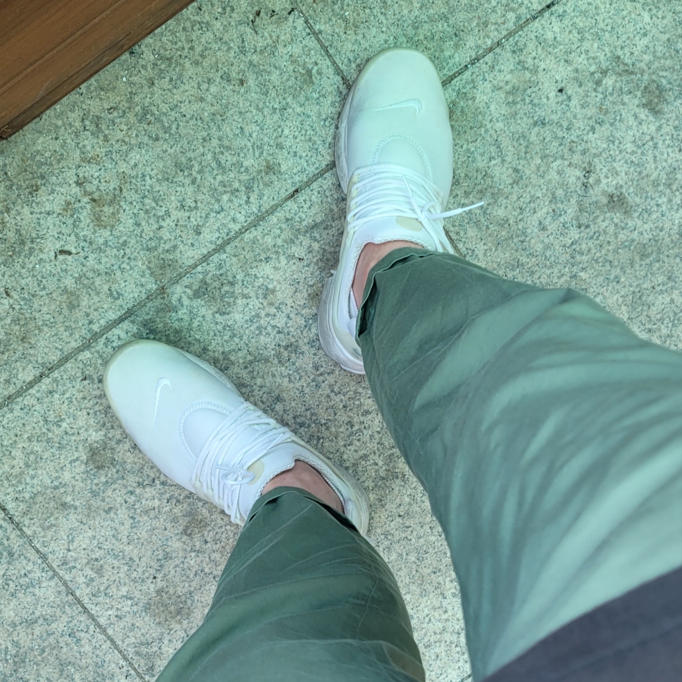 Nike Air Presto White Pure Platinum 착용 스타일