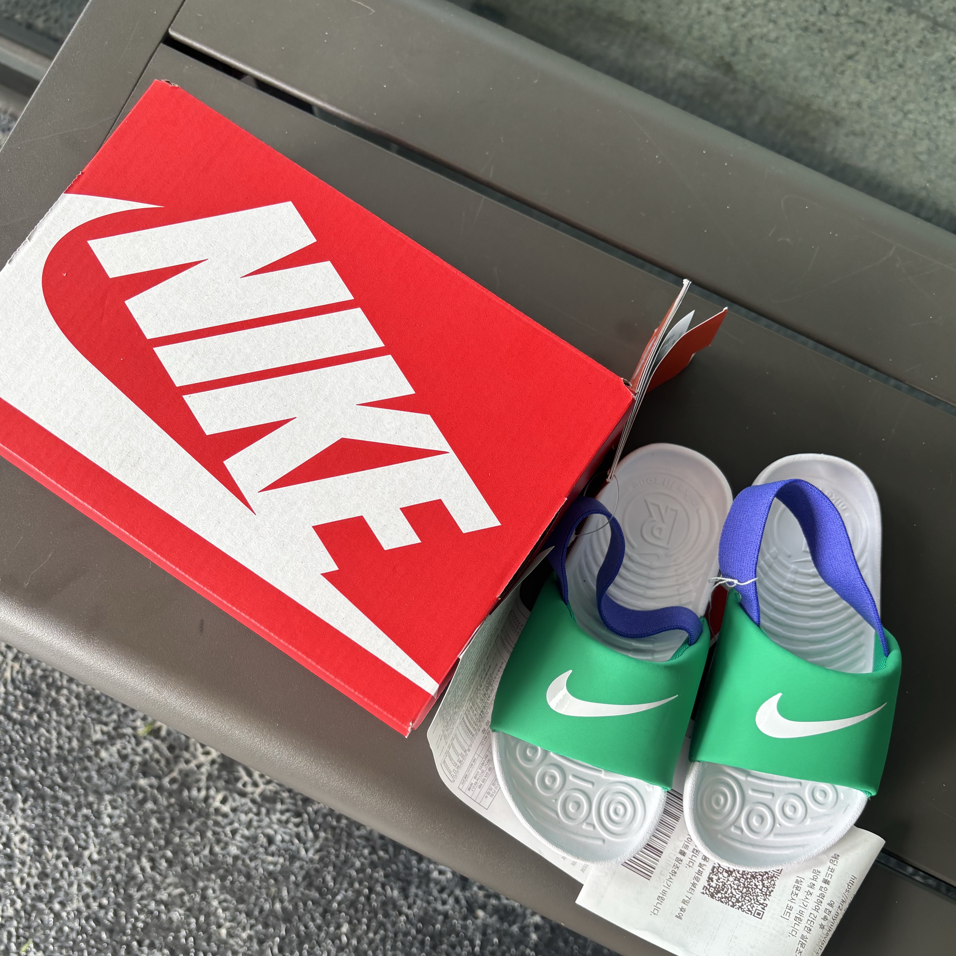 (TD) Nike Kawa Slide Stadium Green Persian Violet 착용 스타일 - 1