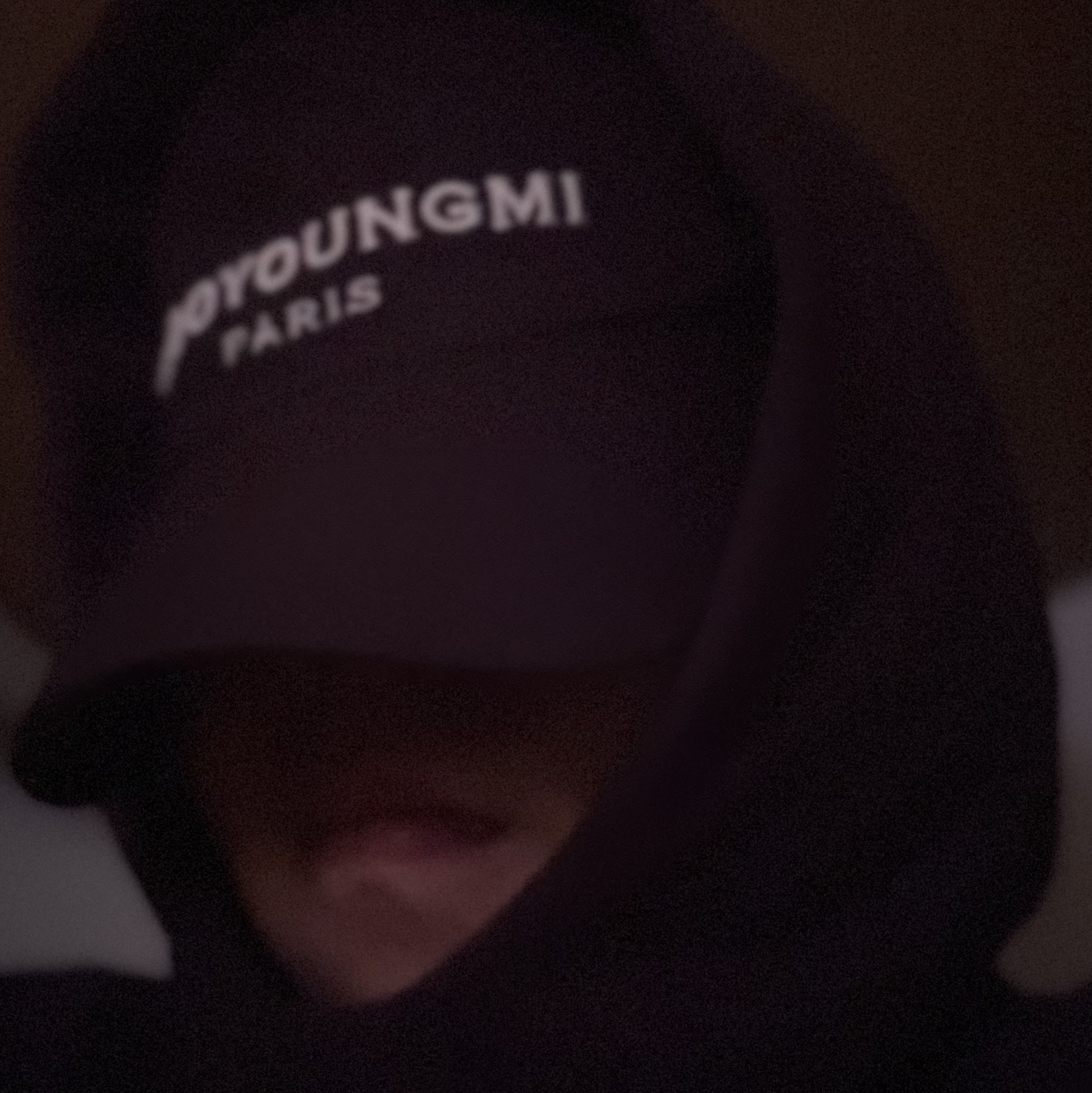 Wooyoungmi White Embroidered Logo Ball Cap Black 착용 스타일
