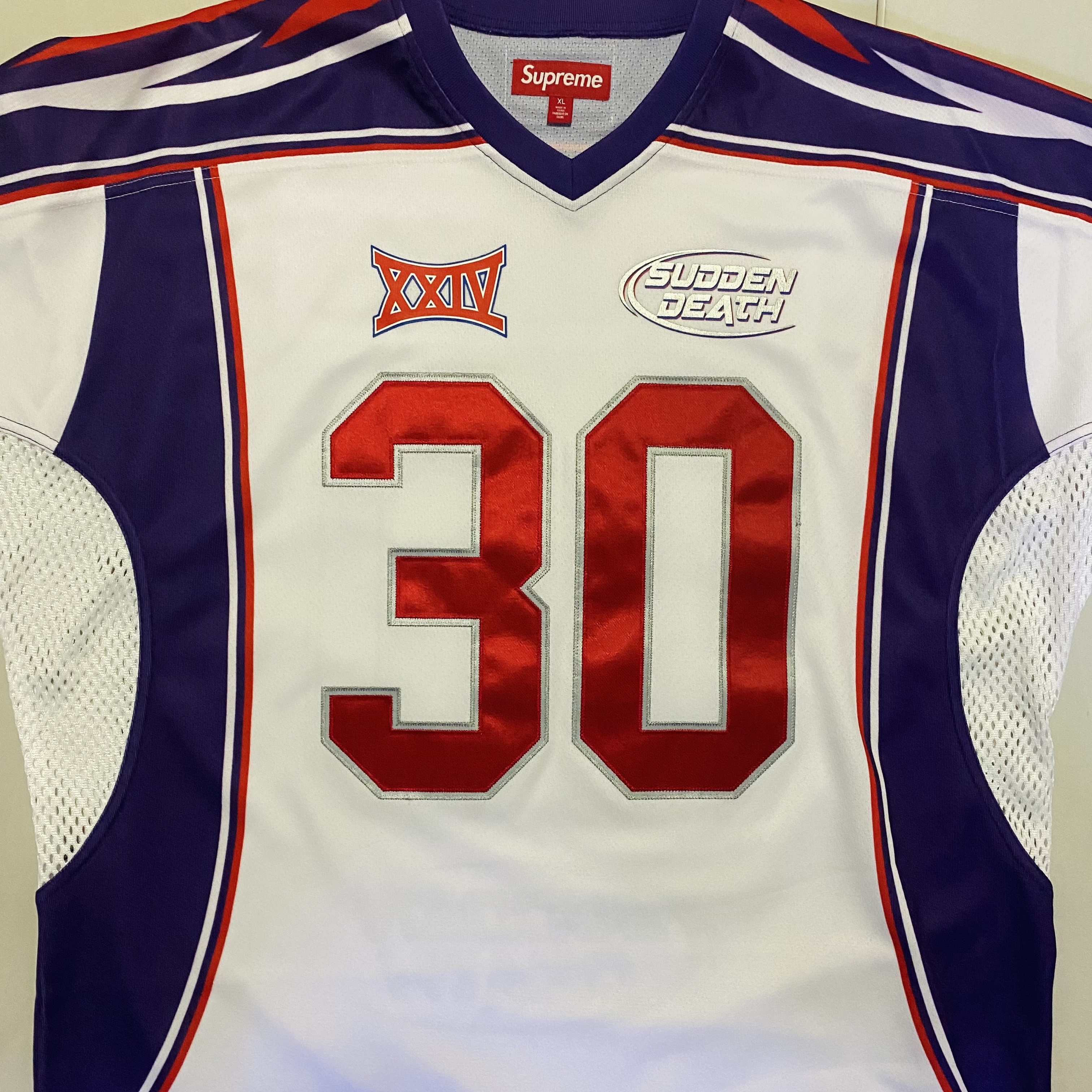 Supreme Sudden Death Football Jersey White - 24SS 착용 스타일