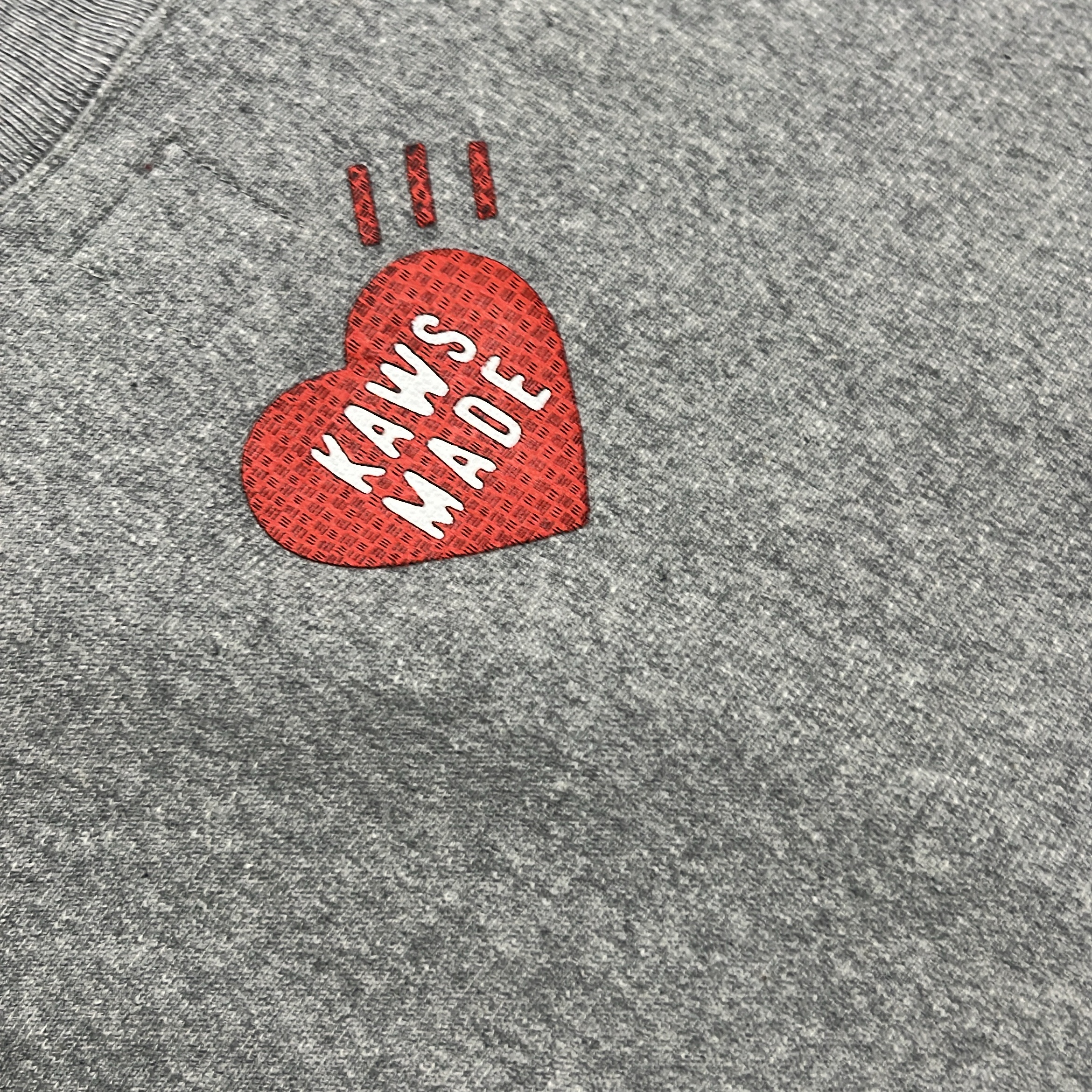 Human Made x Kaws Sweatshirt #2 Gray - Seoul Store Exclusive 착용 스타일 - 2