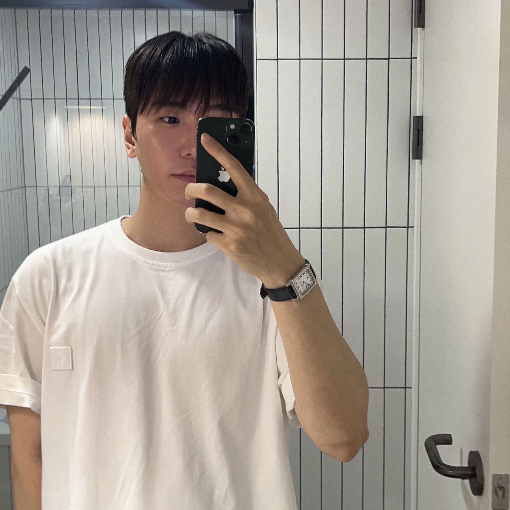 Wooyoungmi Luminous Fleece Back Logo T-Shirt White - 24SS 착용 스타일