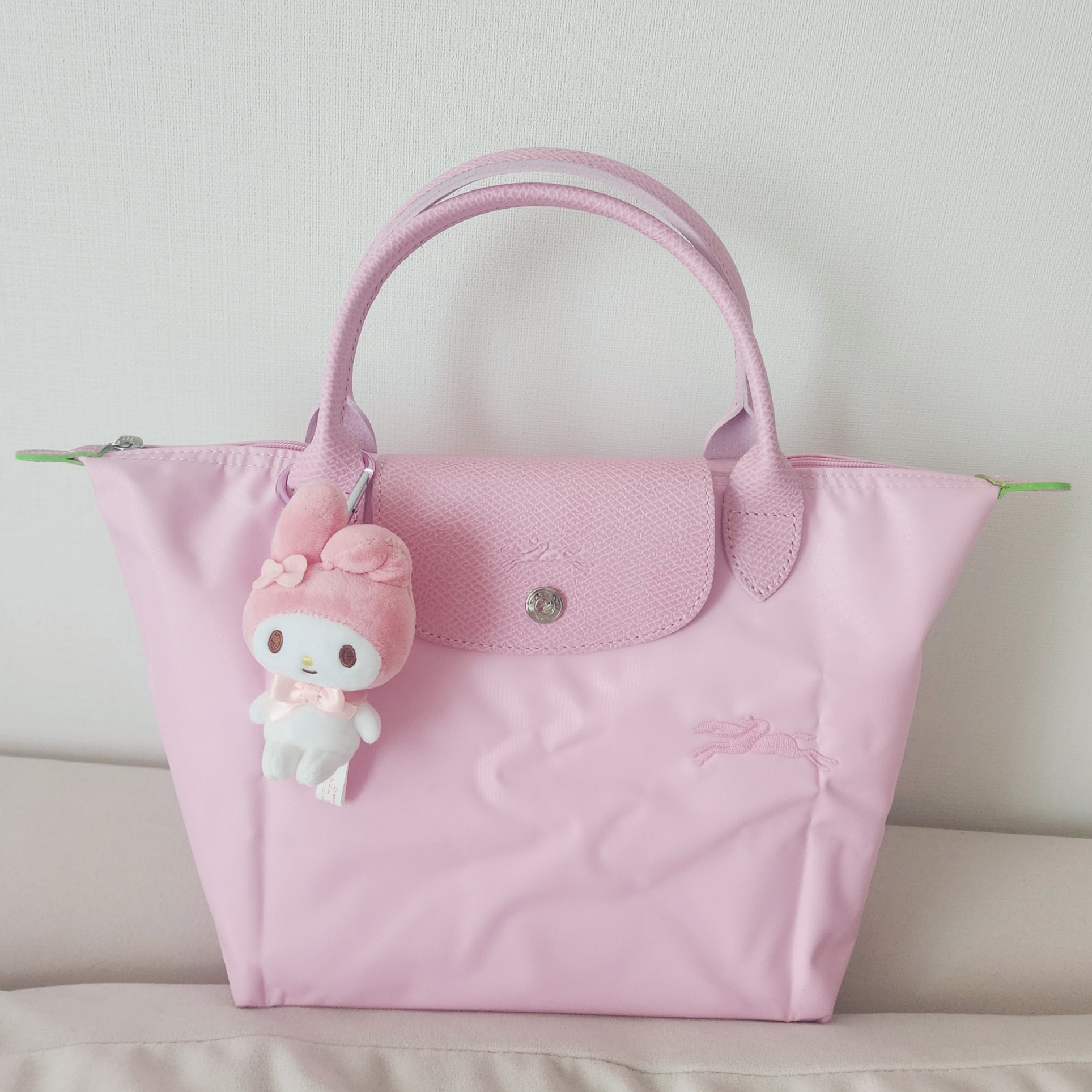 Longchamp Le Pliage Green Handbag S Pink 착용 스타일