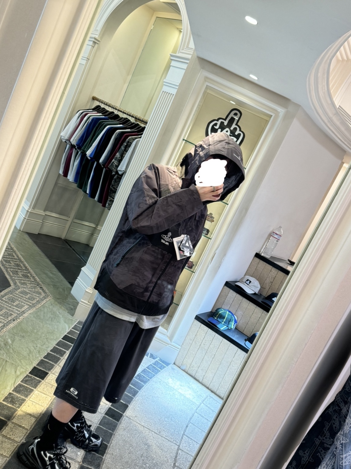 Palace x Vivienne Westwood Gore-Tex Jacket Mono Print - 24FW 착용 스타일 - 1