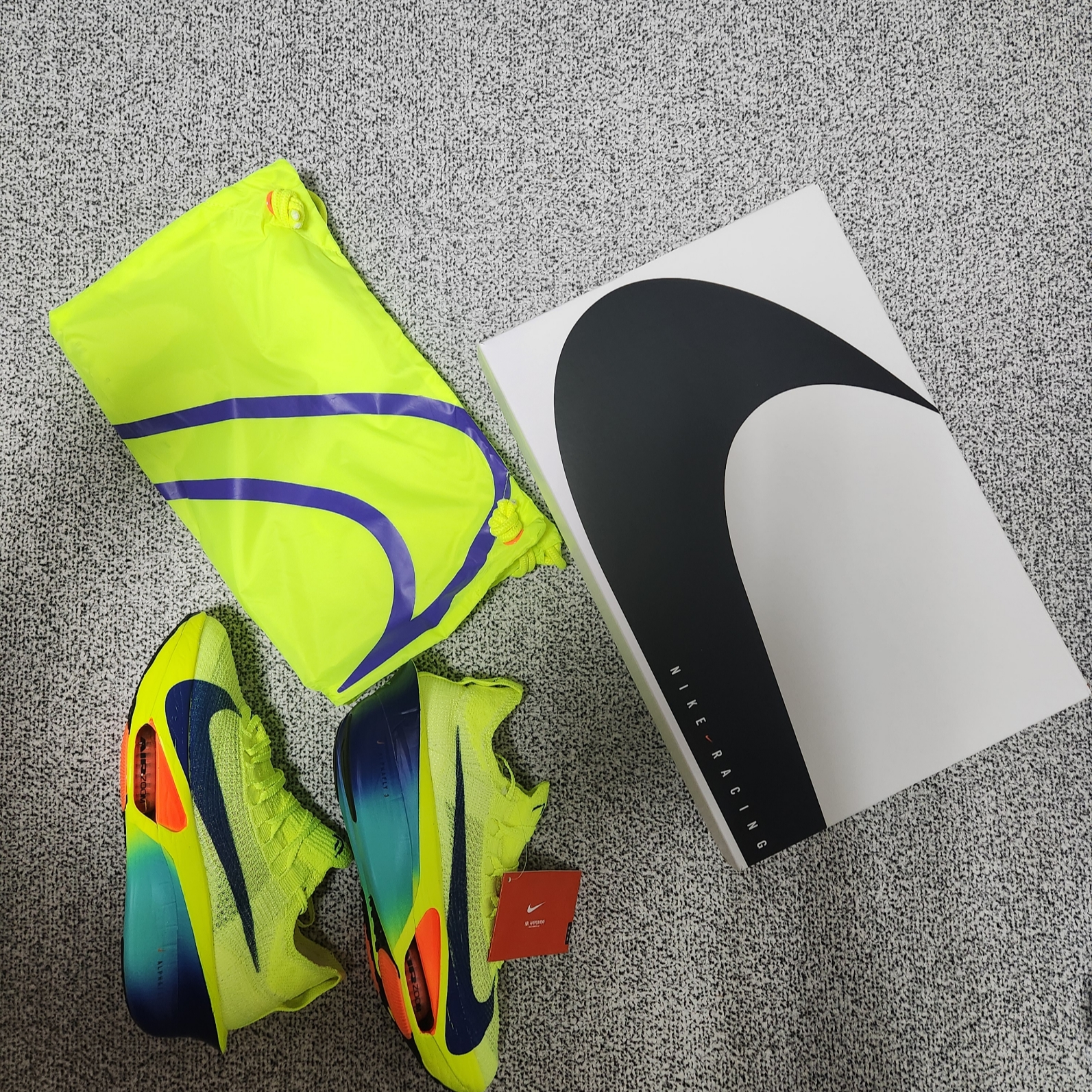 Nike Air Zoom Alphafly Next% 3 Volt 착용 스타일