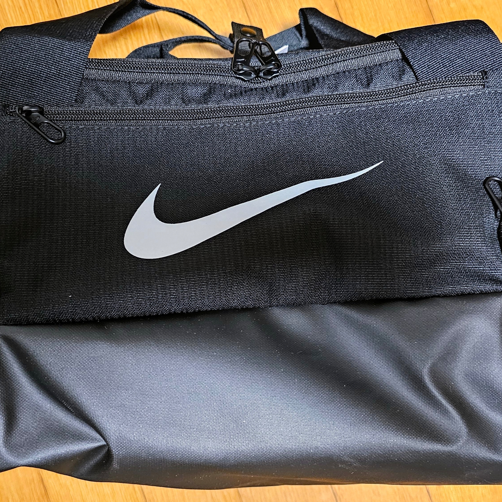 Nike Brasilia 9.5 Training Duffle Bag Extra Small 25L Black 착용 스타일