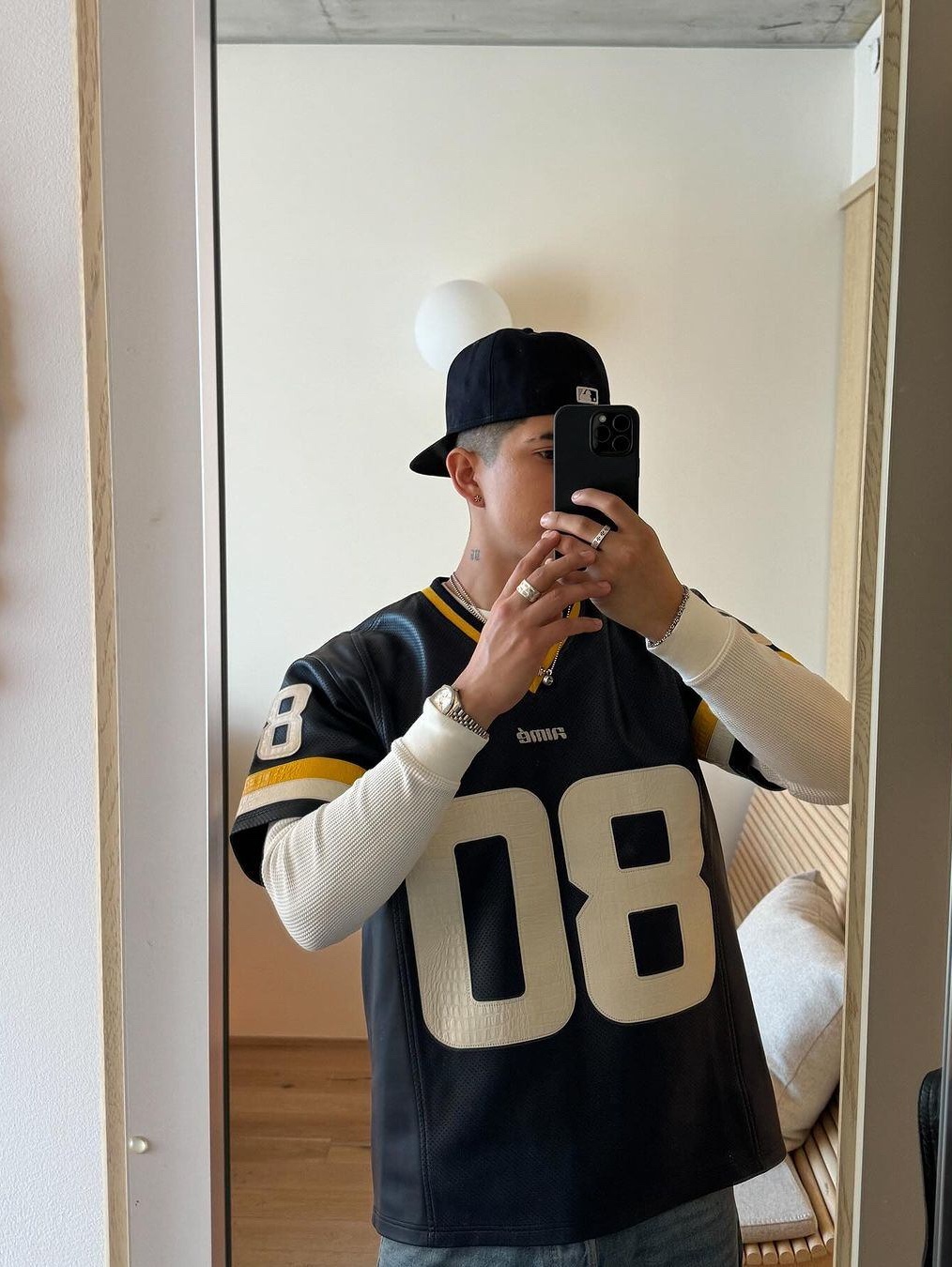 Palace Mesh Jersey Black - 24FW, Thisisneverthat Mesh Football Jersey Silver 착용 스타일 - 2