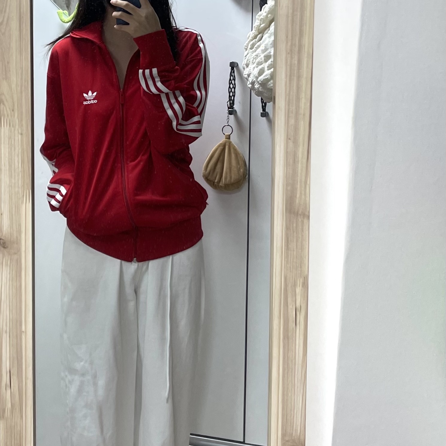 Adidas Adicolor Classics Firebird Track Better Scarlet - US Sizing 착용 스타일 - 1