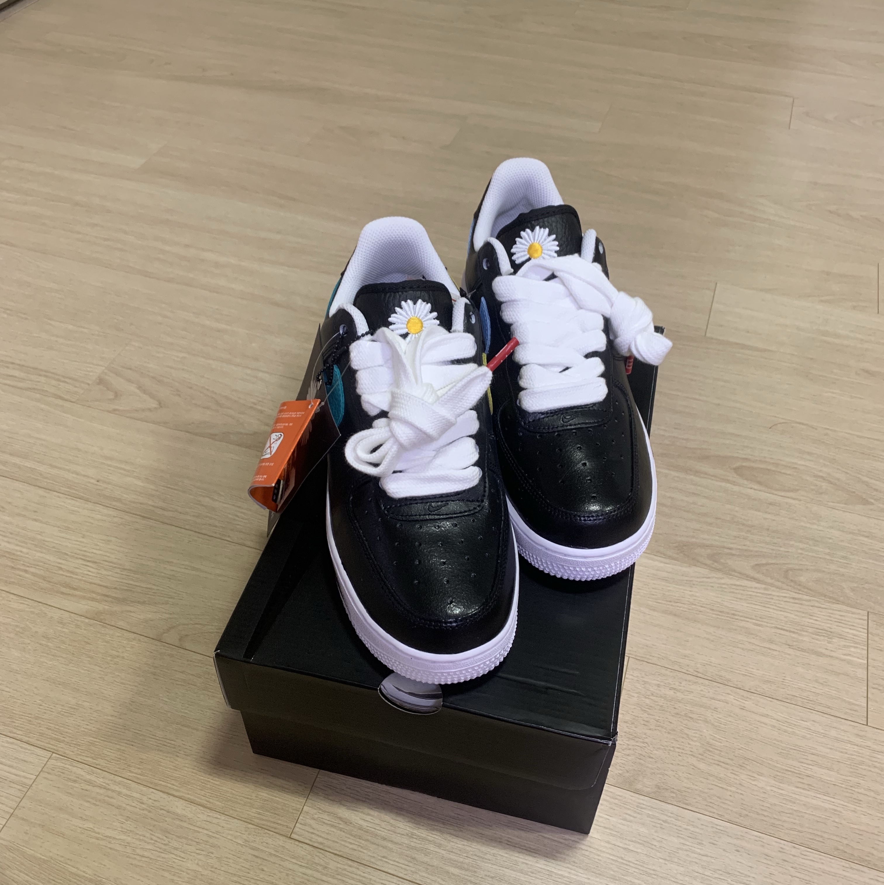 Nike x Peaceminusone Air Force 1 Low Para-Noise 3.0 Black and Multicolor 착용 스타일 - 2