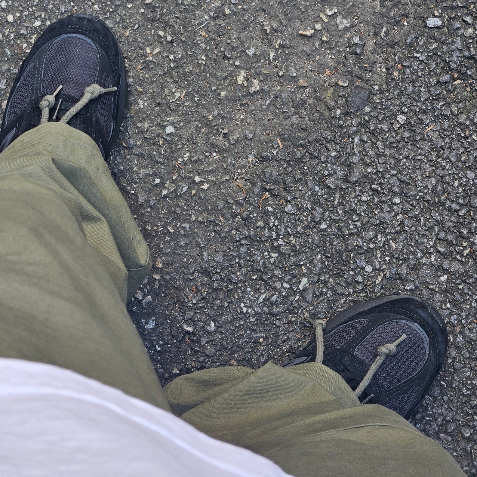 New Balance 990v5 Made in USA Triple Black - D Standard 착용 스타일