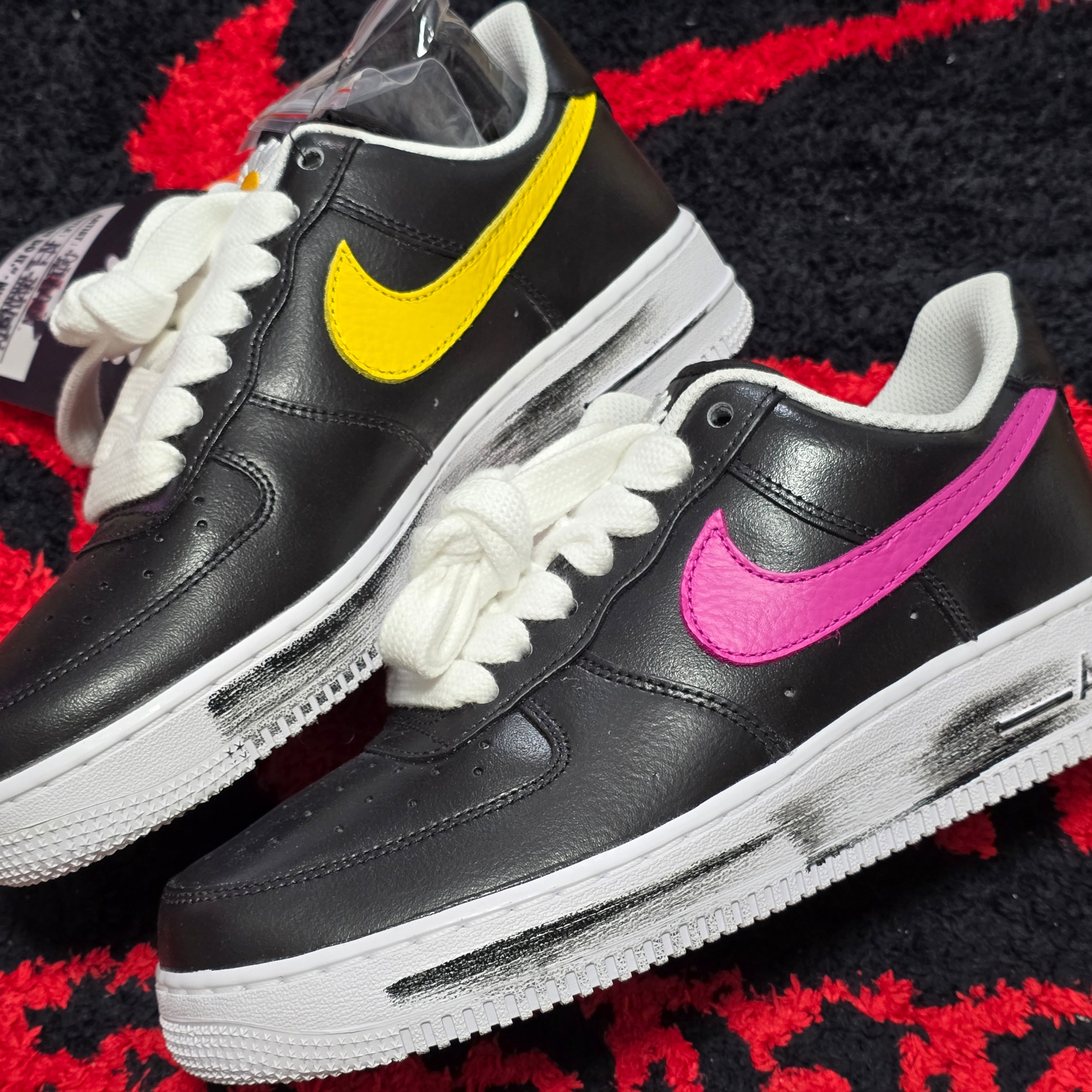 Nike x Peaceminusone Air Force 1 Low Para-Noise 3.0 Black and Multicolor 착용 스타일