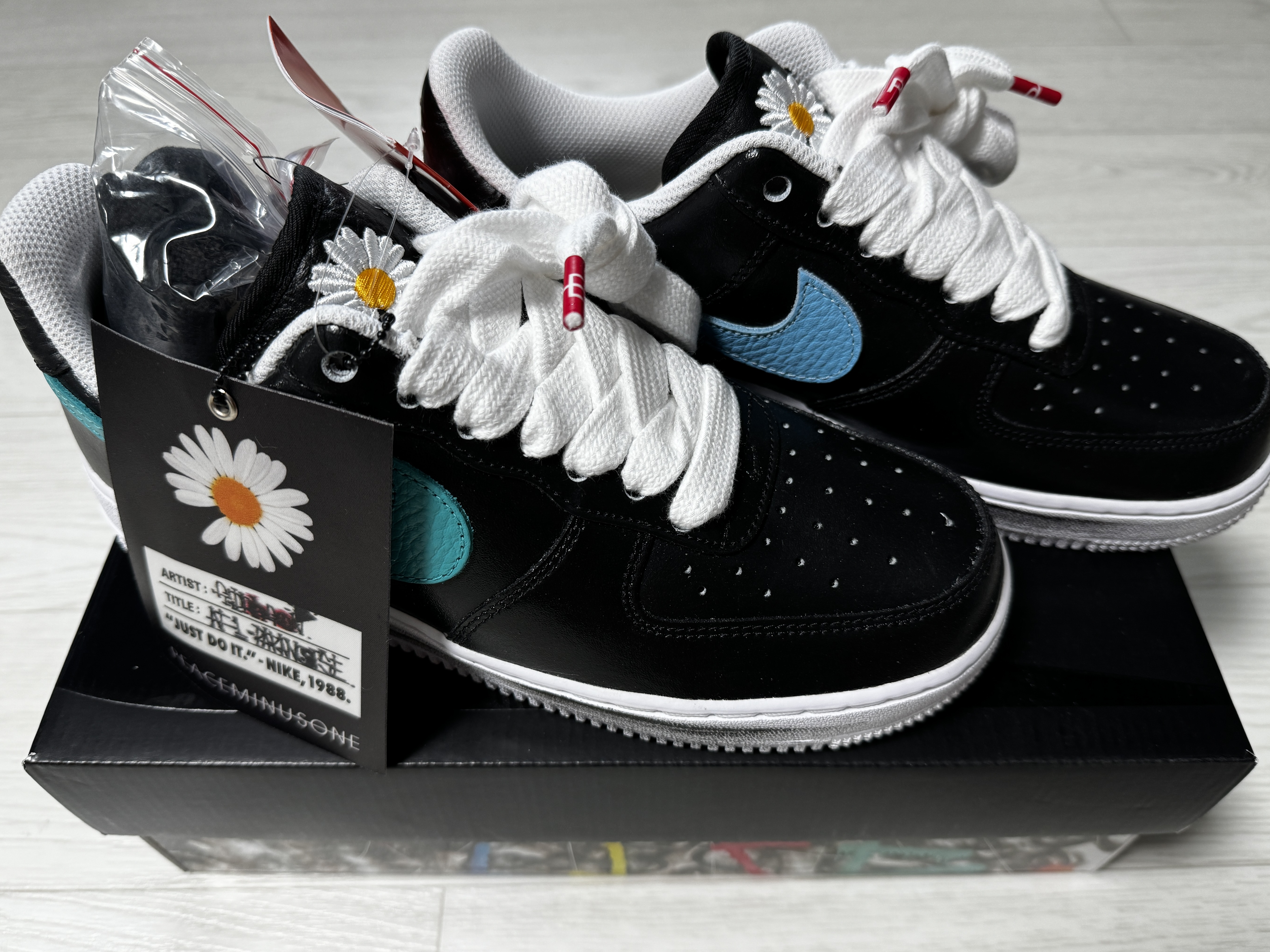 Nike x Peaceminusone Air Force 1 Low Para-Noise 3.0 Black and Multicolor 착용 스타일