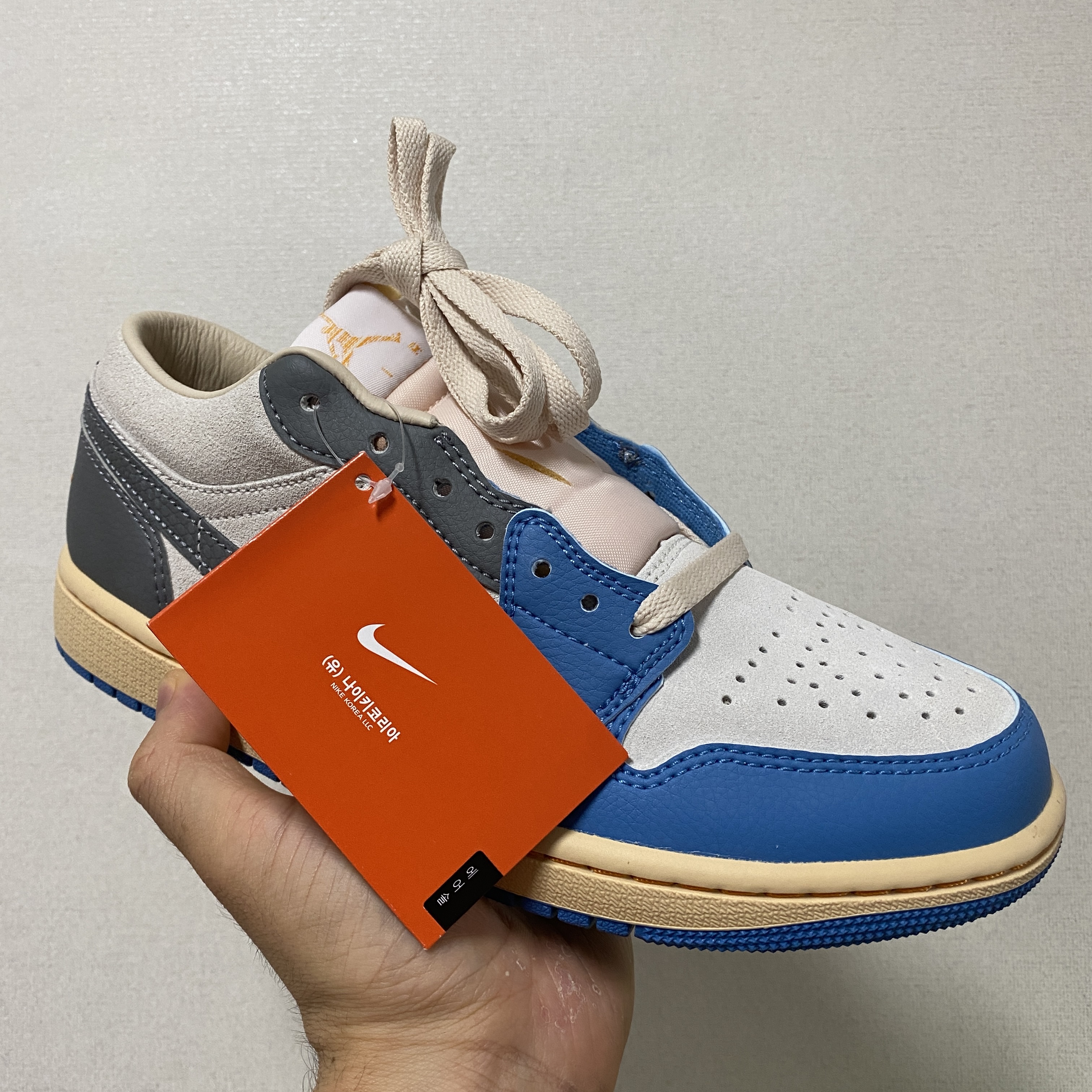 Jordan 1 Low SE Tokyo 96 착용 스타일