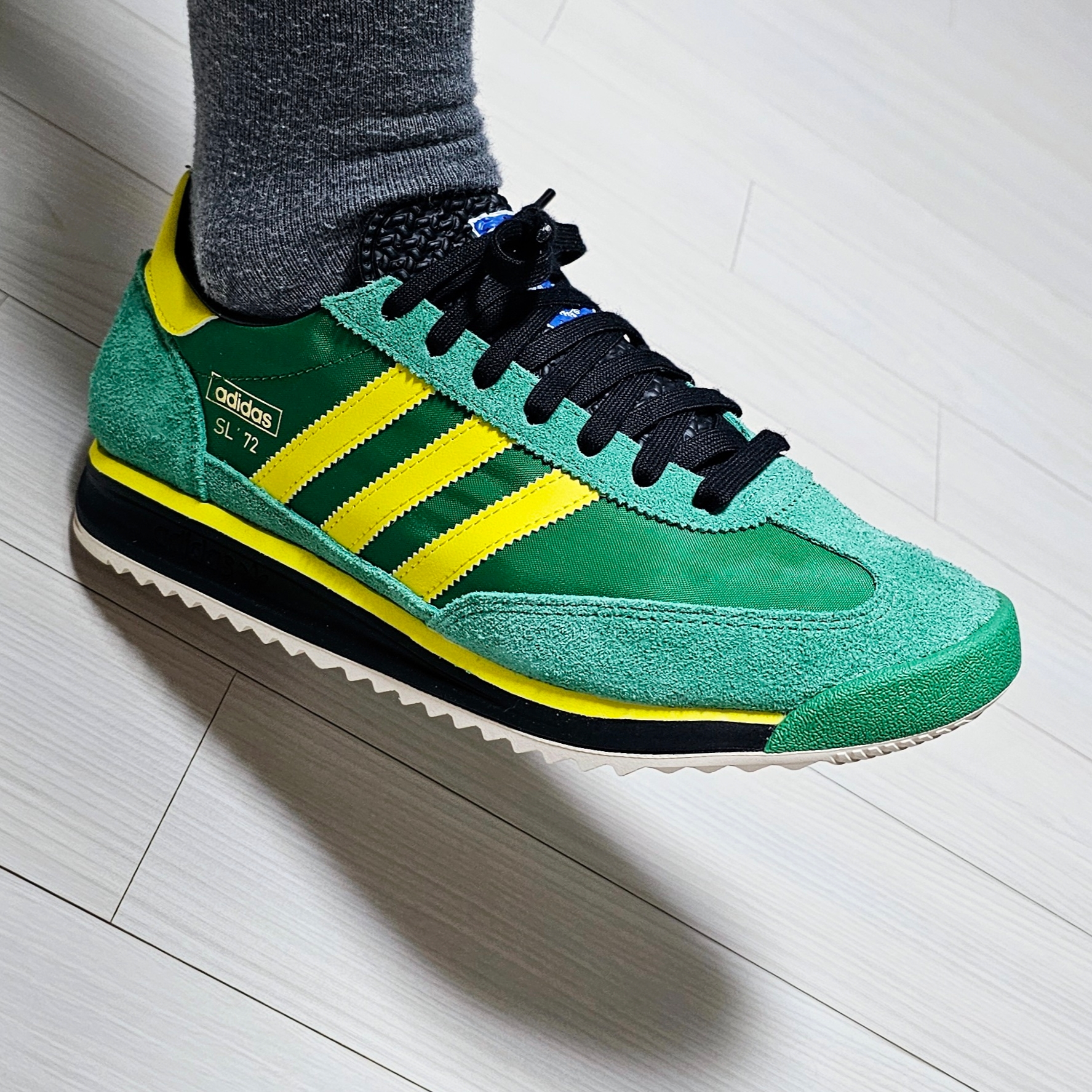 Adidas SL 72 RS Green Yellow 착용 스타일