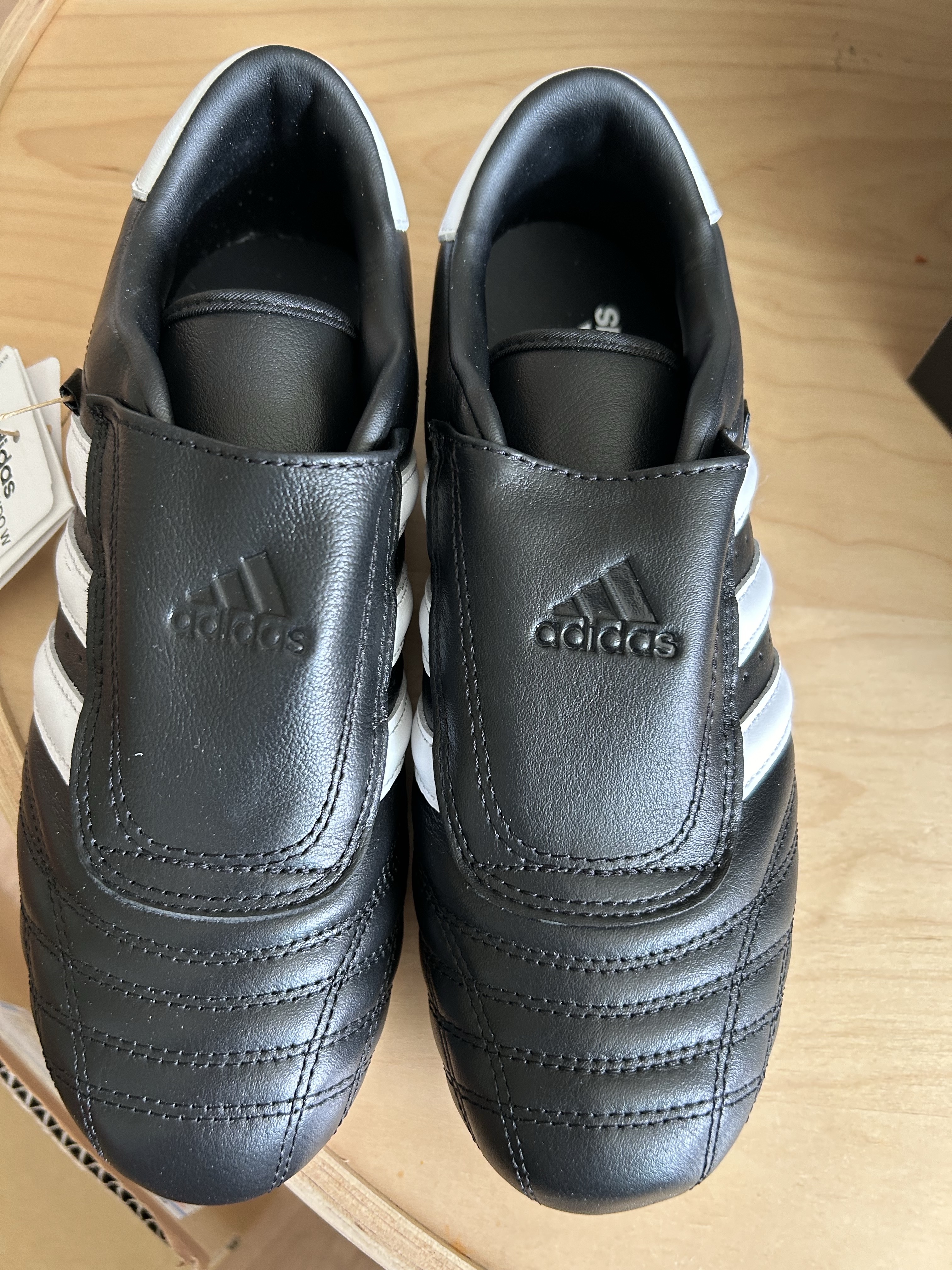 (W) Adidas Taekwondo Core Black Cloud White 착용 스타일