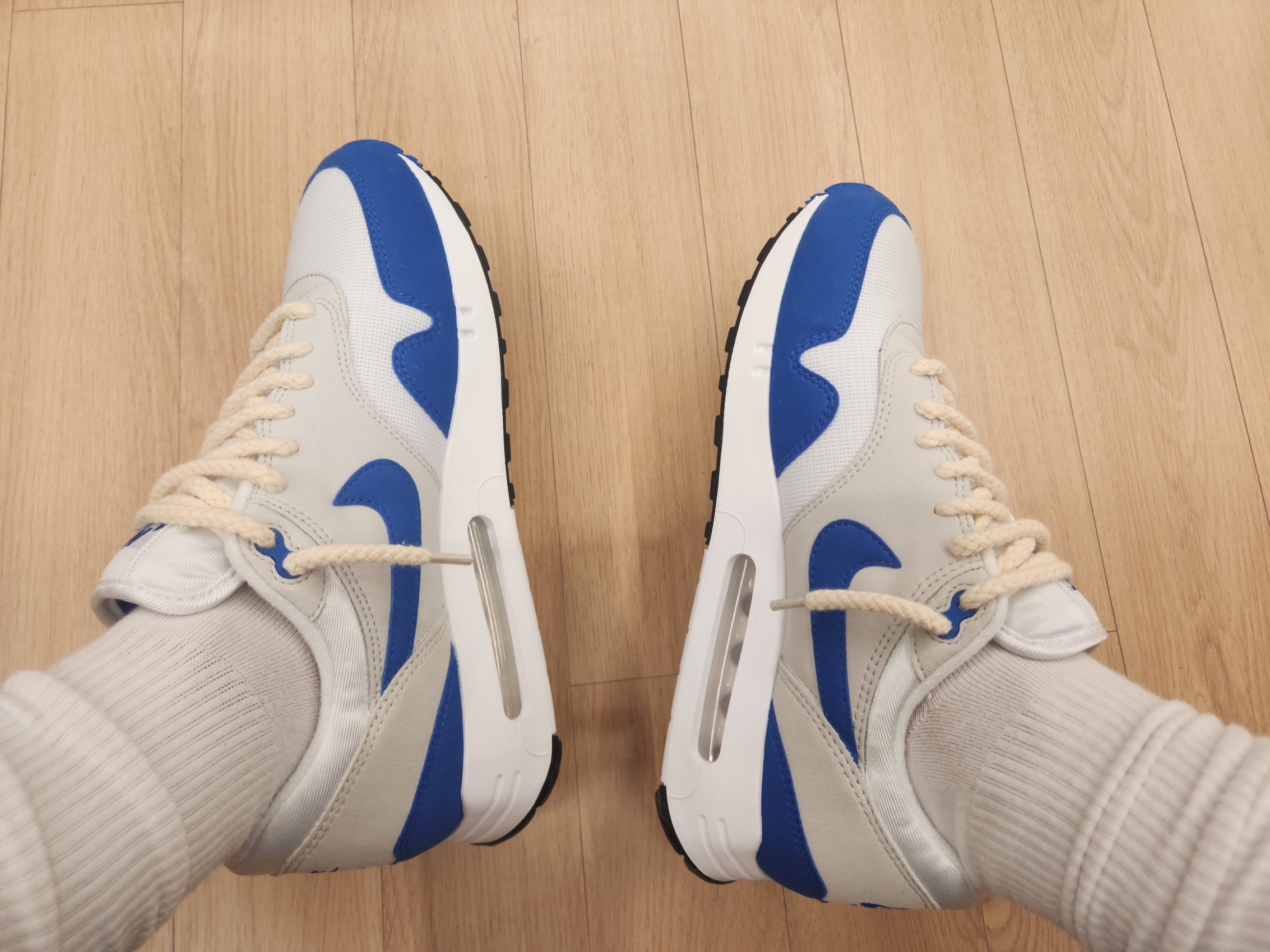 (W) Nike Air Max 1 '86 OG Royal Blue 착용 스타일 - 3