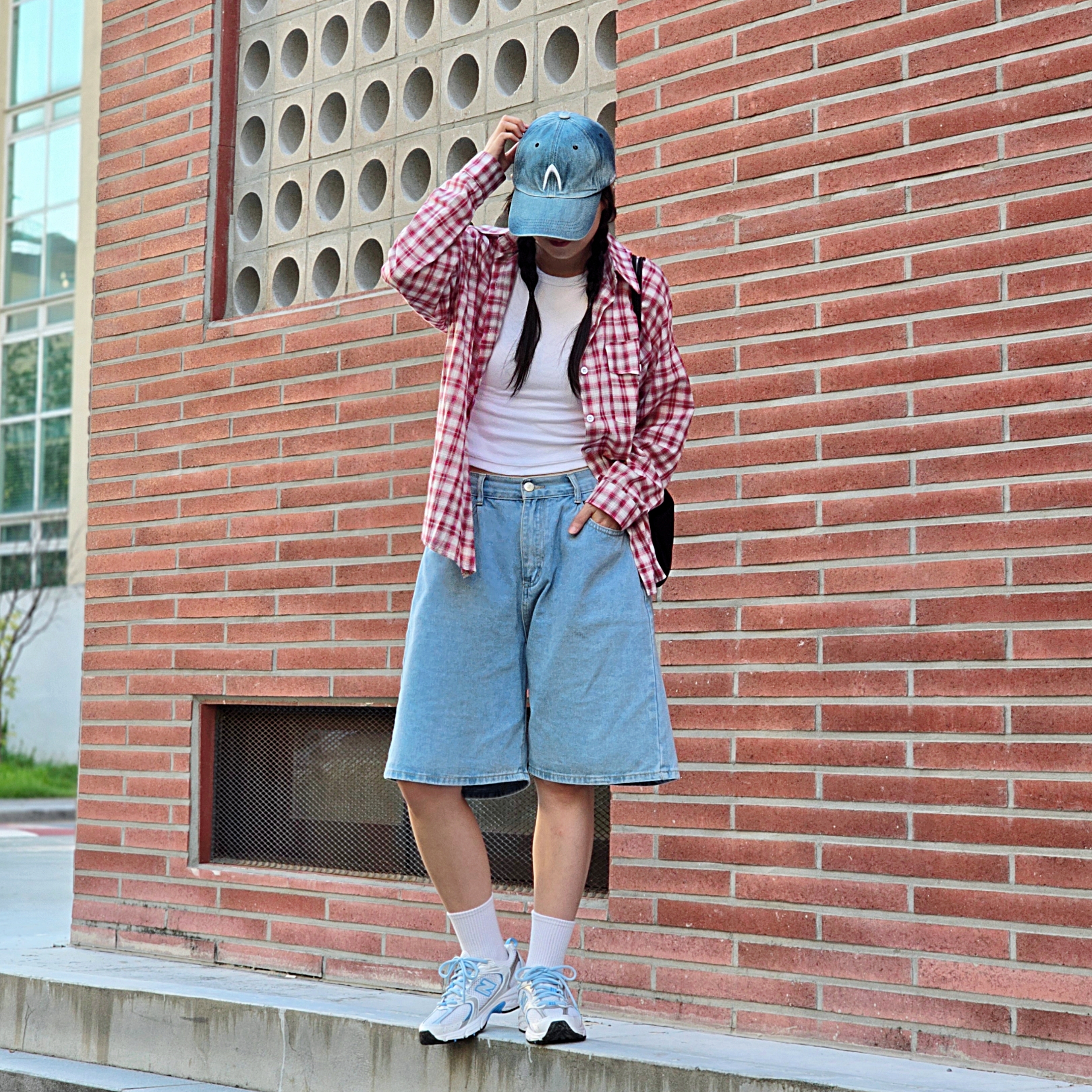 New Balance 530 Sky Blue 착용 스타일 - 2