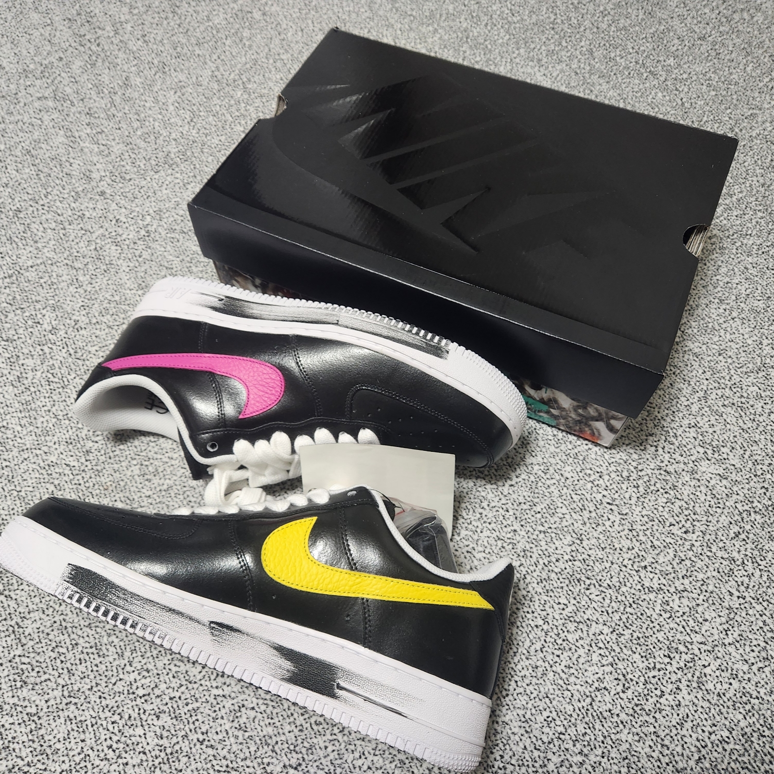 Nike x Peaceminusone Air Force 1 Low Para-Noise 3.0 Black and Multicolor 착용 스타일 - 2