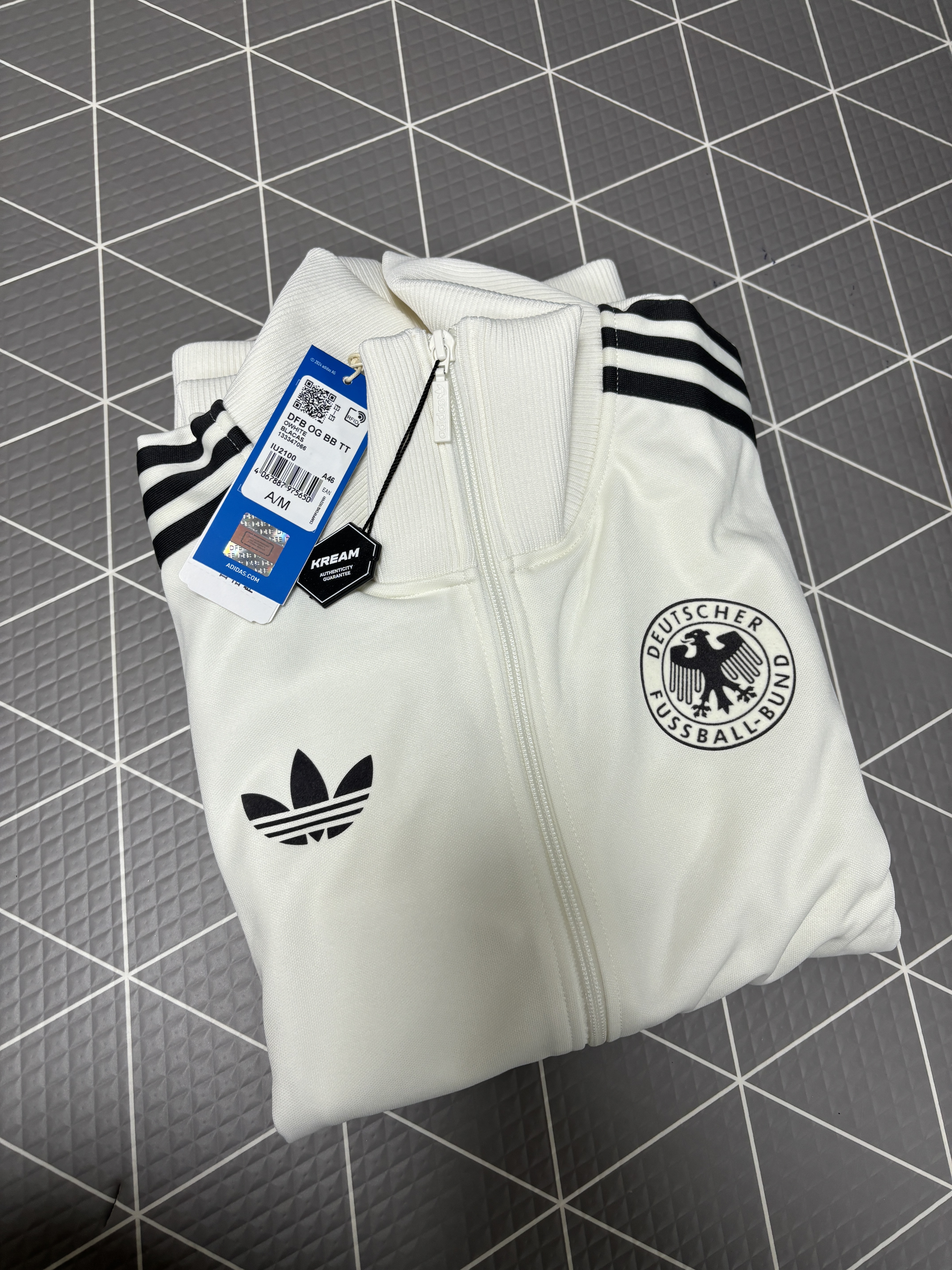 Adidas German Beckenbauer Track Top Off White - KR Sizing 착용 스타일 - 3