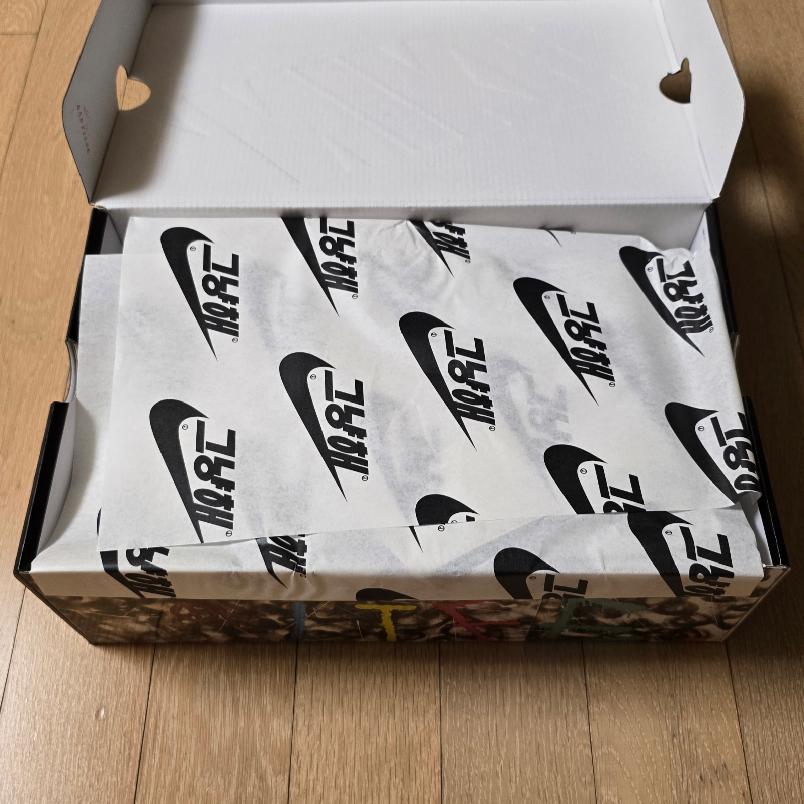 Nike x Peaceminusone Air Force 1 Low Para-Noise 3.0 Black and Multicolor 착용 스타일 - 8