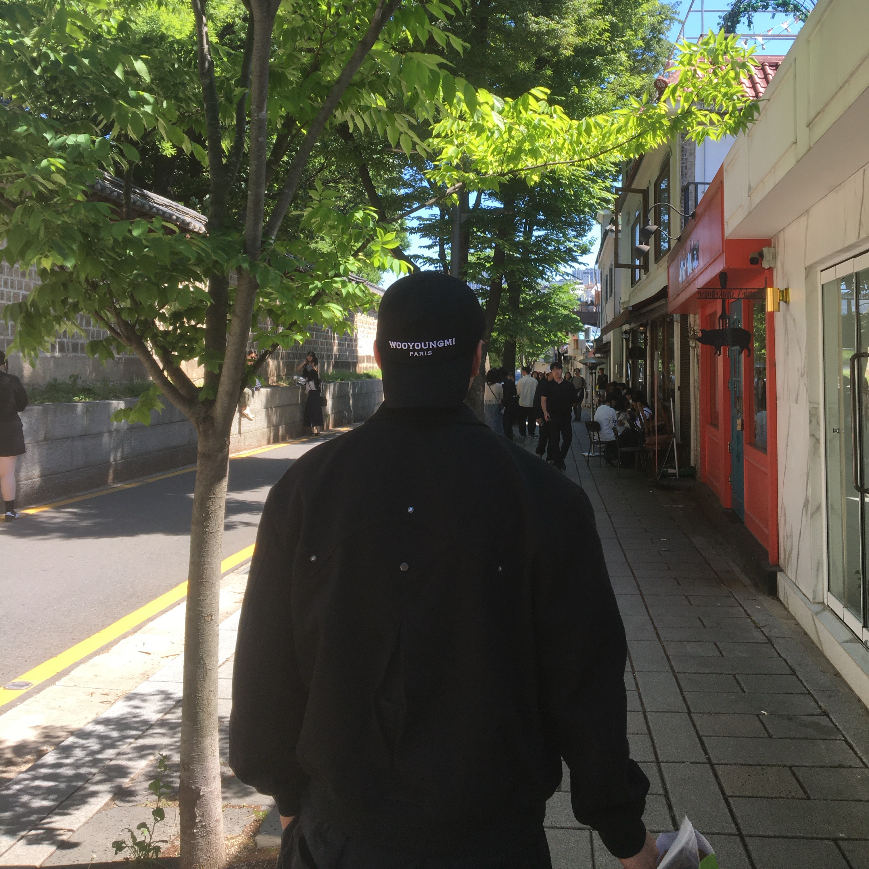 Wooyoungmi Embroidered Ball Cap Black 착용 스타일