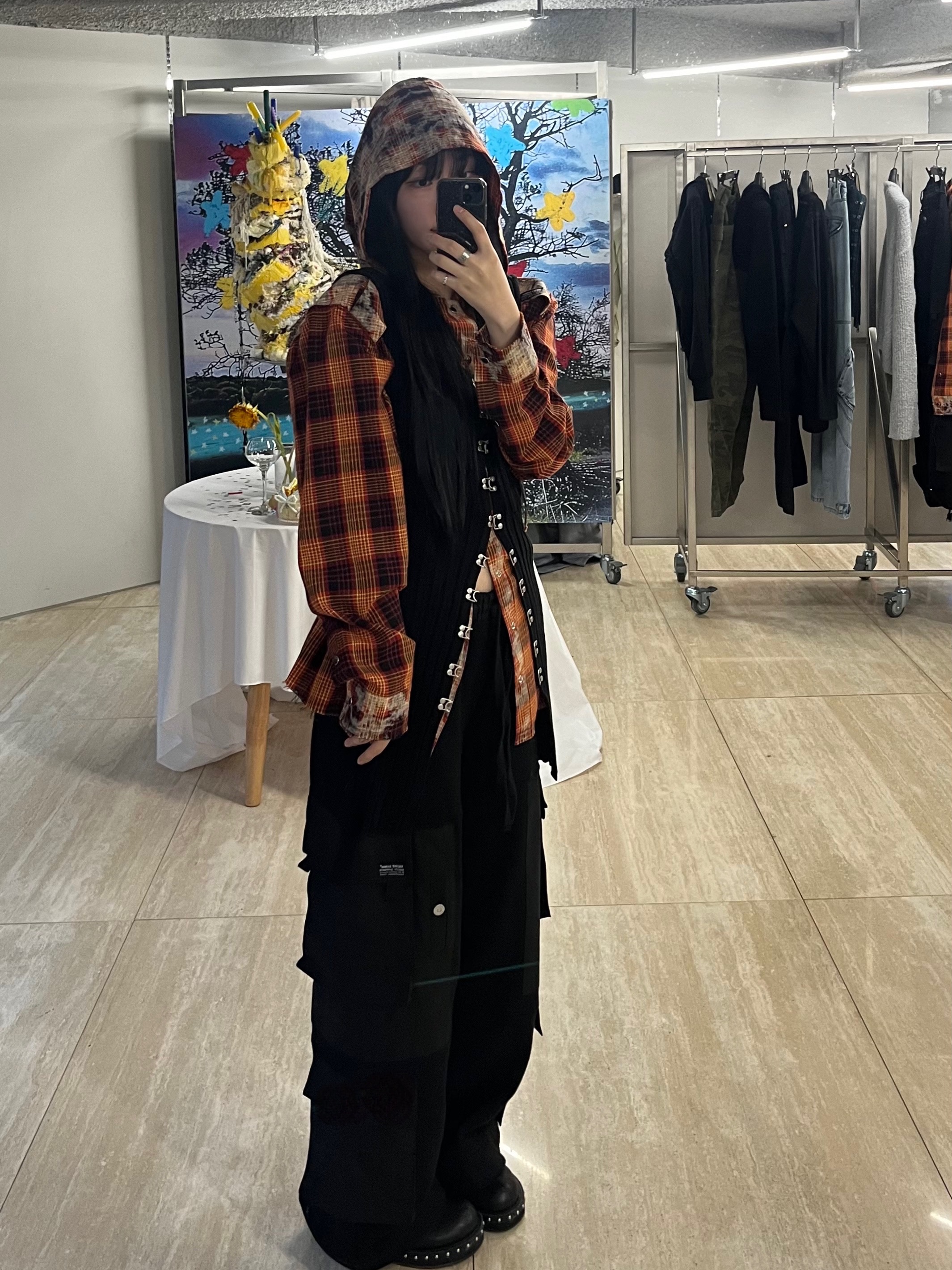 Vacant Archive Maha Check Hoodie Shirt Red, Vacant Archive Maha Check Hoodie Shirt Yellow 착용 스타일