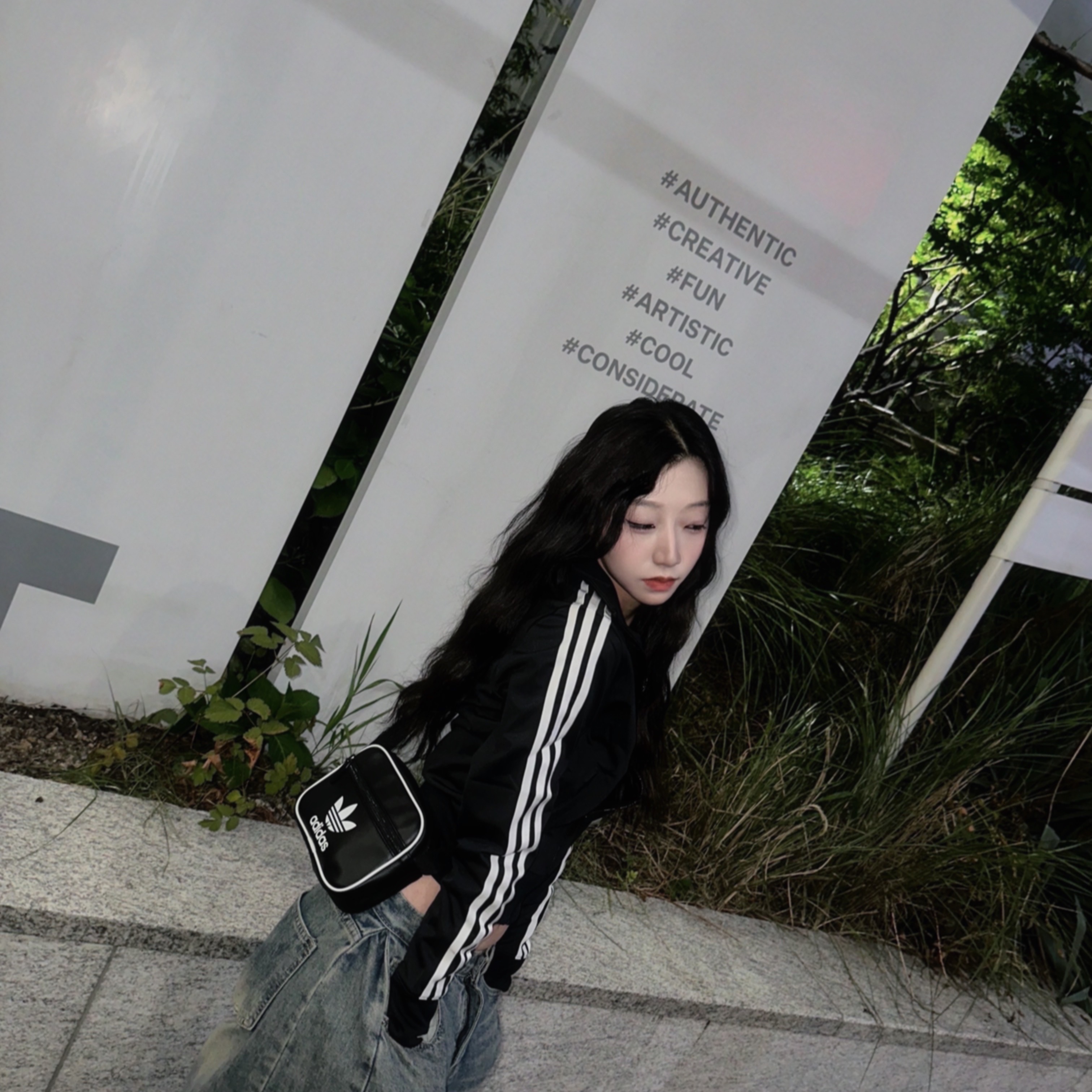 (W) Adidas Adicolor Classic Firebird Track Top Black - KR Sizing 착용 스타일 - 2