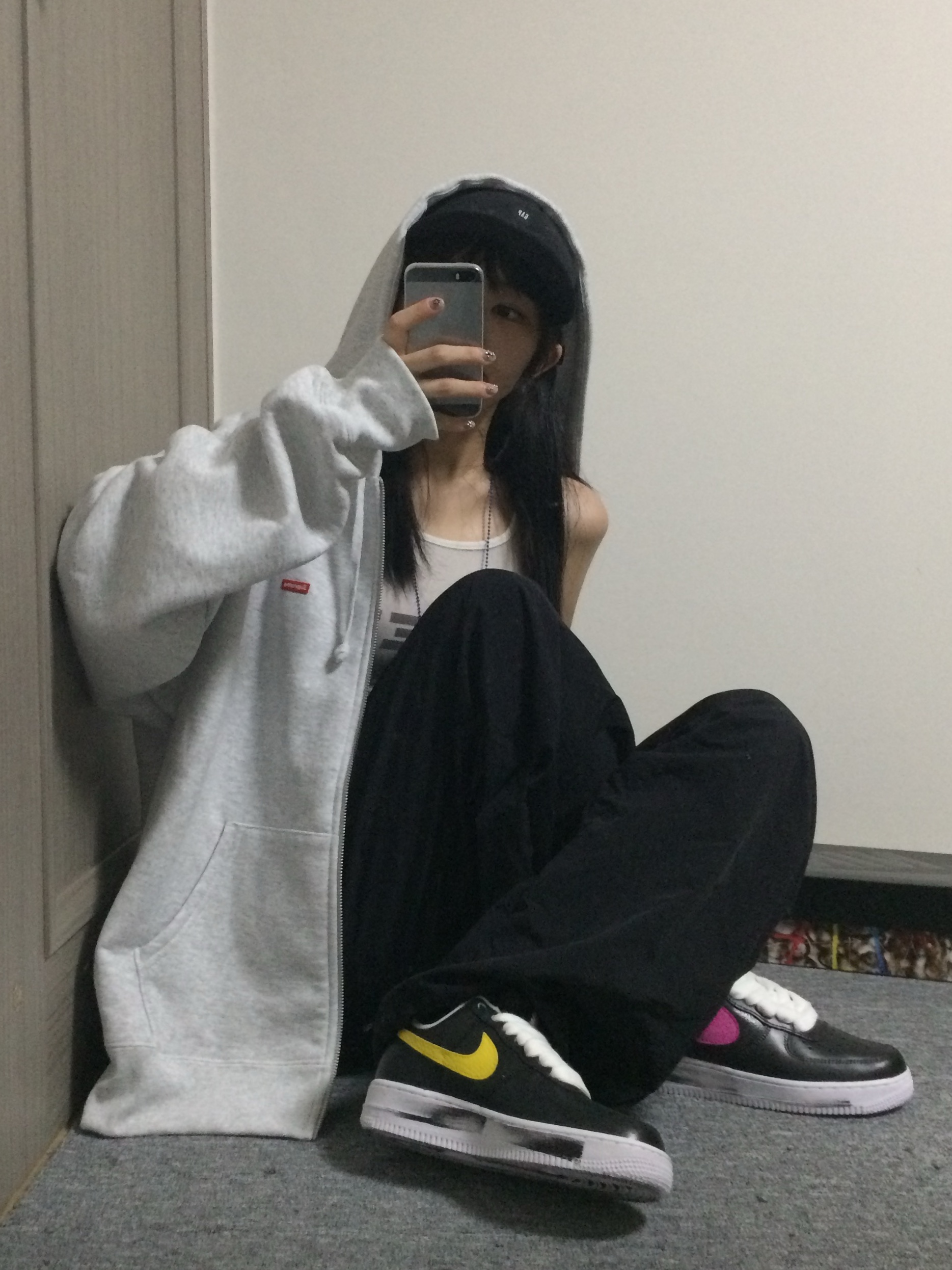 Nike x Peaceminusone Air Force 1 Low Para-Noise 3.0 Black and Multicolor, Supreme Small Box Zip Up Hooded Sweatshirt Ash Grey - 24FW 착용 스타일 - 2