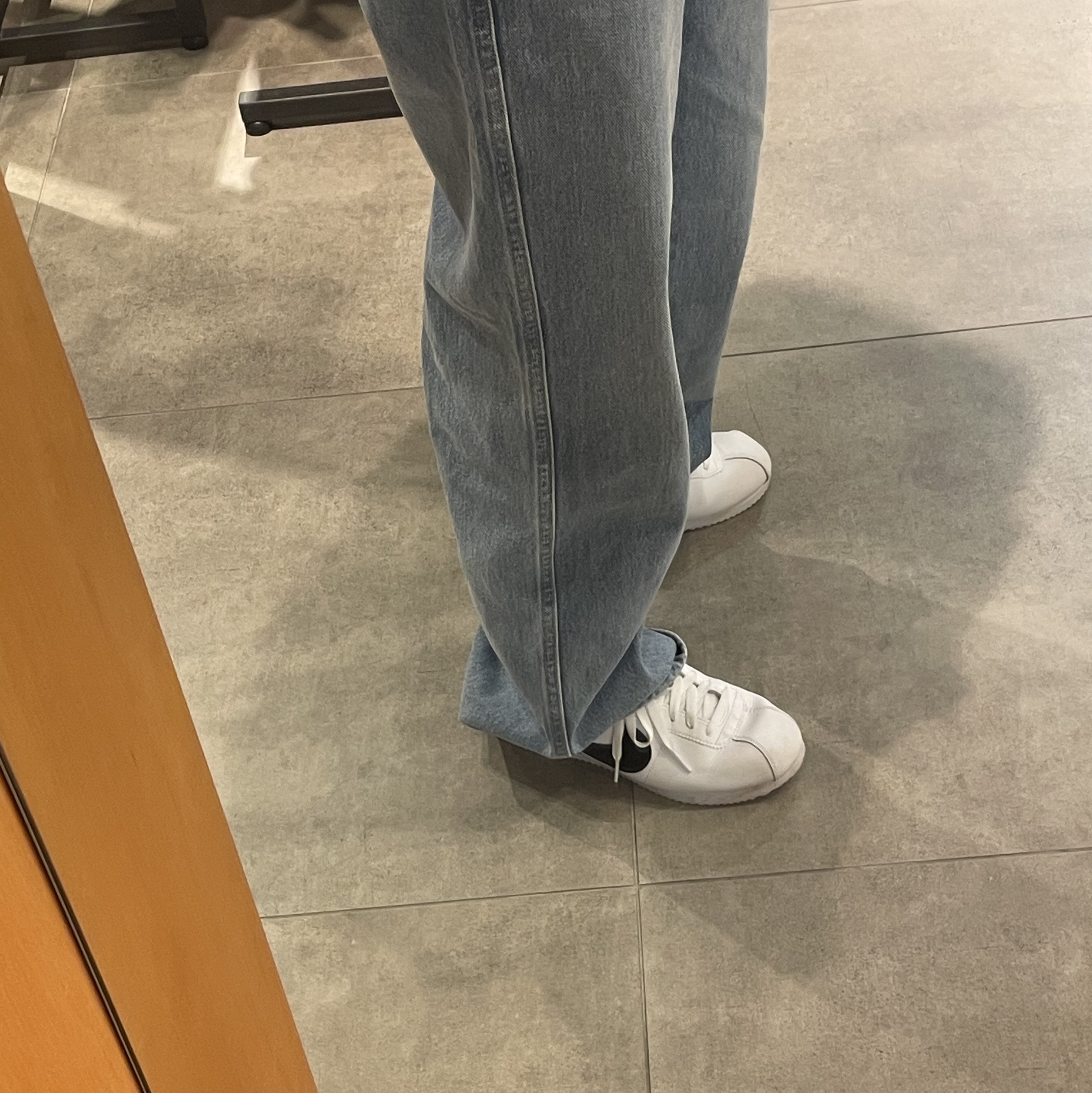 (W) Nike Cortez White and Black 착용 스타일
