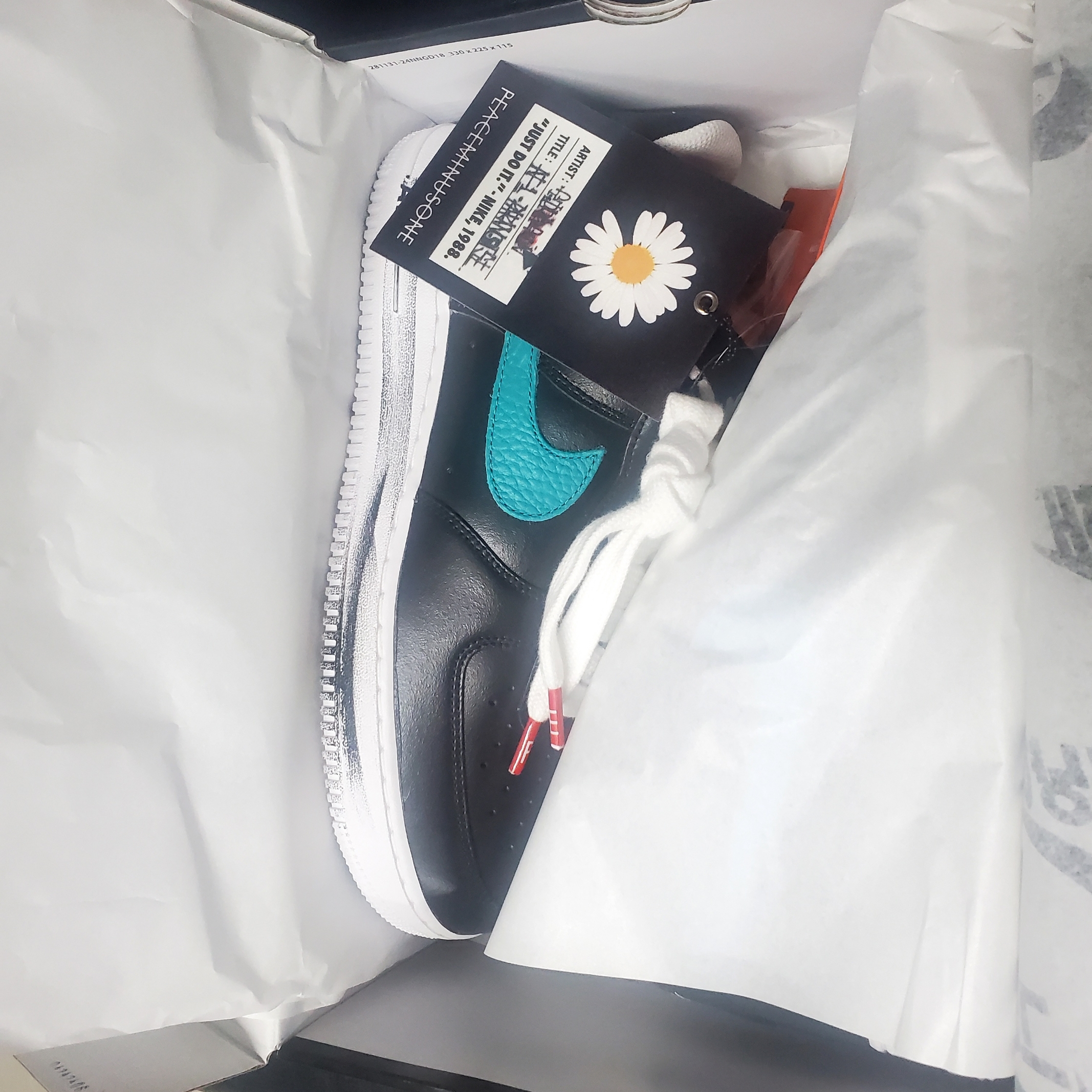 Nike x Peaceminusone Air Force 1 Low Para-Noise 3.0 Black and Multicolor 착용 스타일