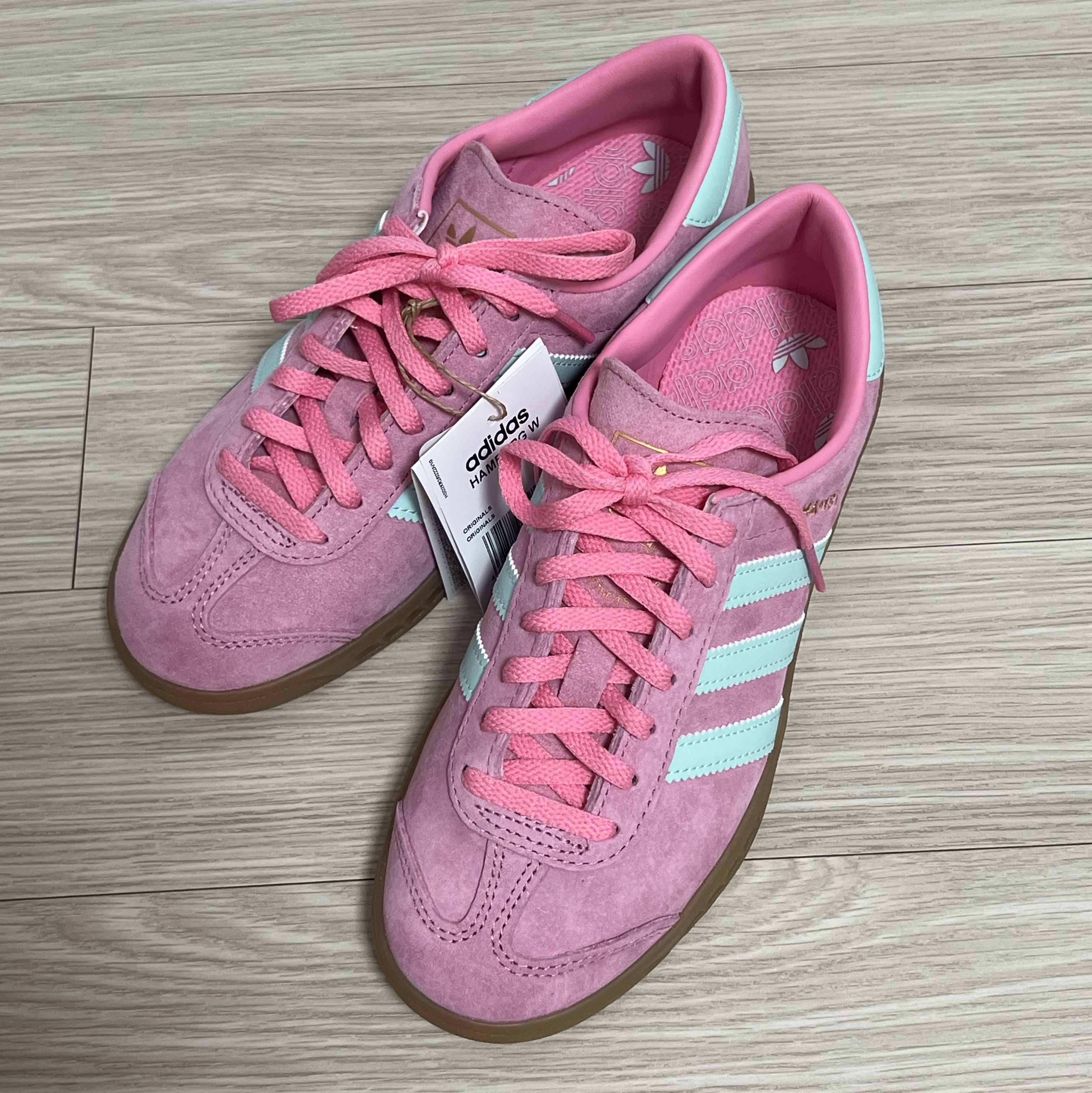 (W) Adidas Hamburg Bliss Pink Flash Aqua 착용 스타일