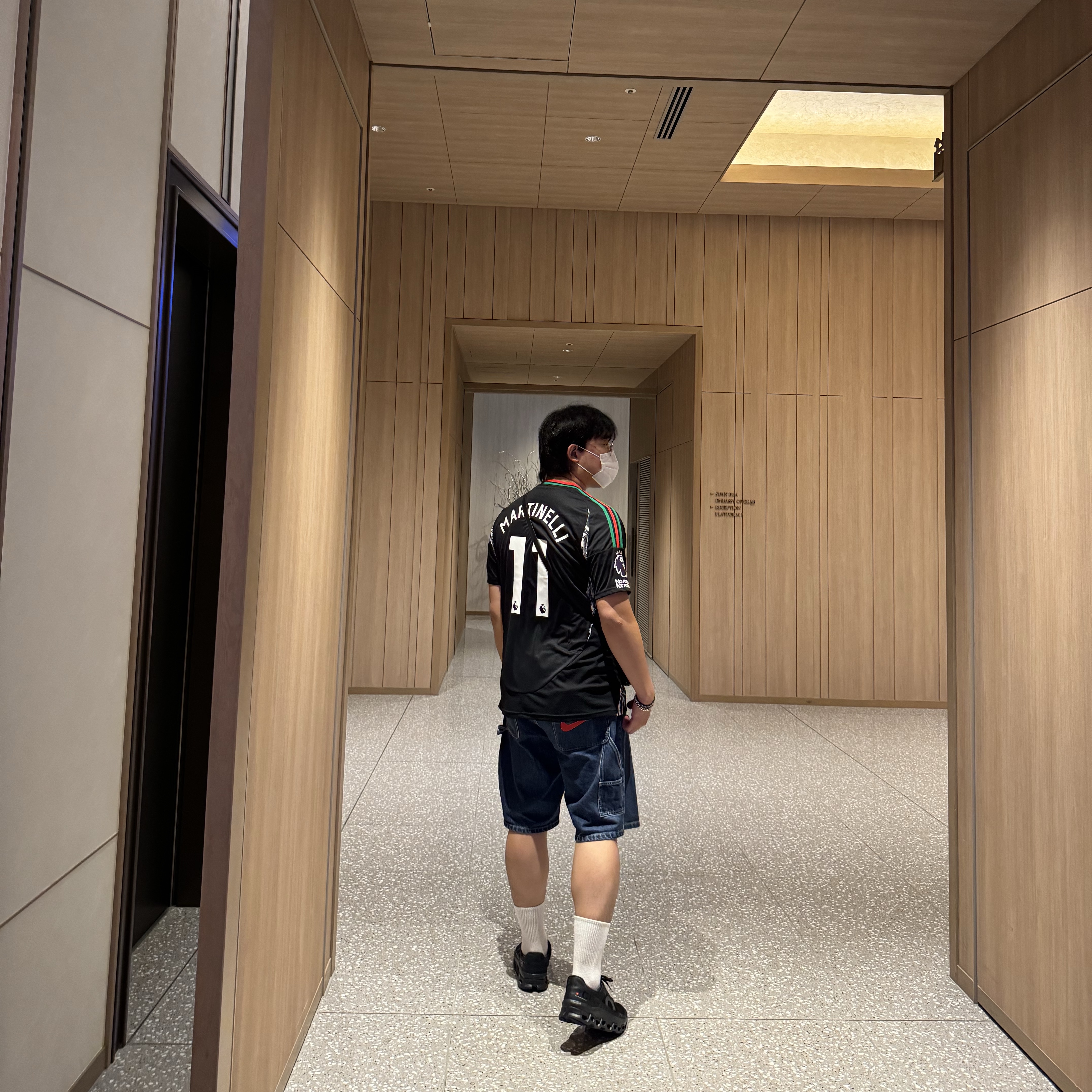 Adidas Arsenal 2024/25 Away Jersey Black - KR Sizing (Non Marking Ver.), Supreme x Nike Denim Short Indigo - 24SS 착용 스타일