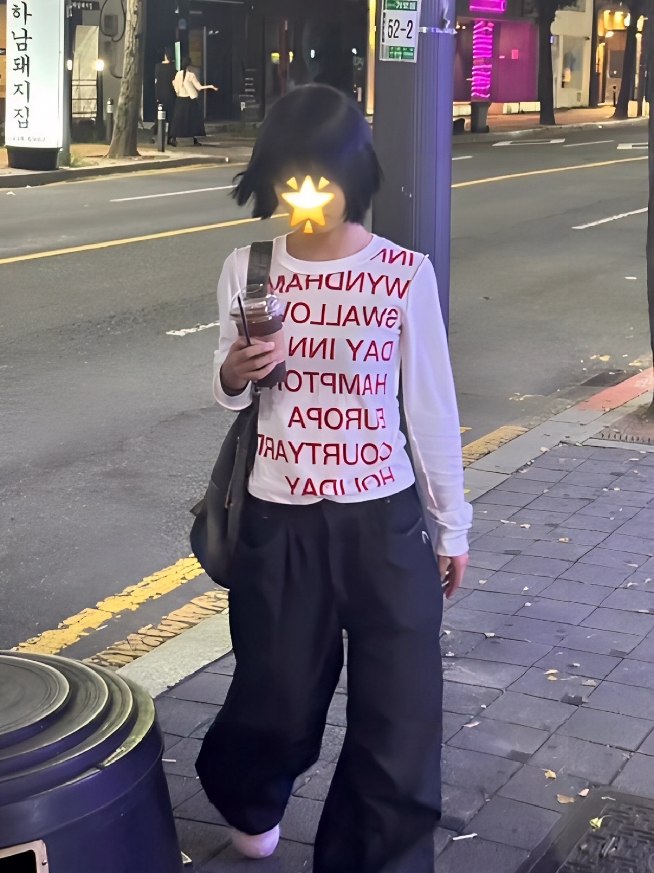 Oakley Factory Team x Brain Dead Suede Flesh Lily Pad White, [KREAM 단독] Safarispot Women 1/2 Highway Inn LS T-Shirt White Red 착용 스타일