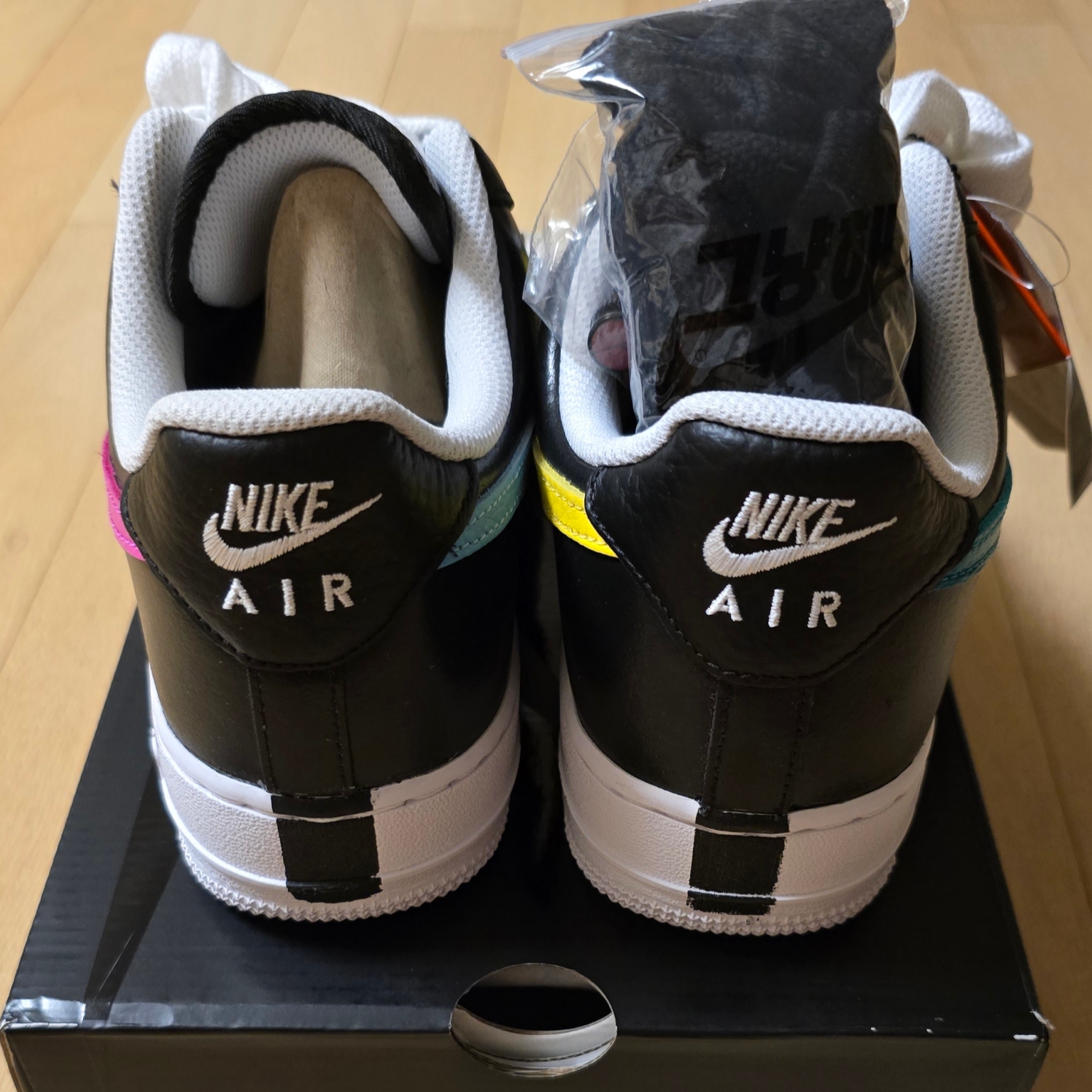 Nike x Peaceminusone Air Force 1 Low Para-Noise 3.0 Black and Multicolor 착용 스타일 - 7