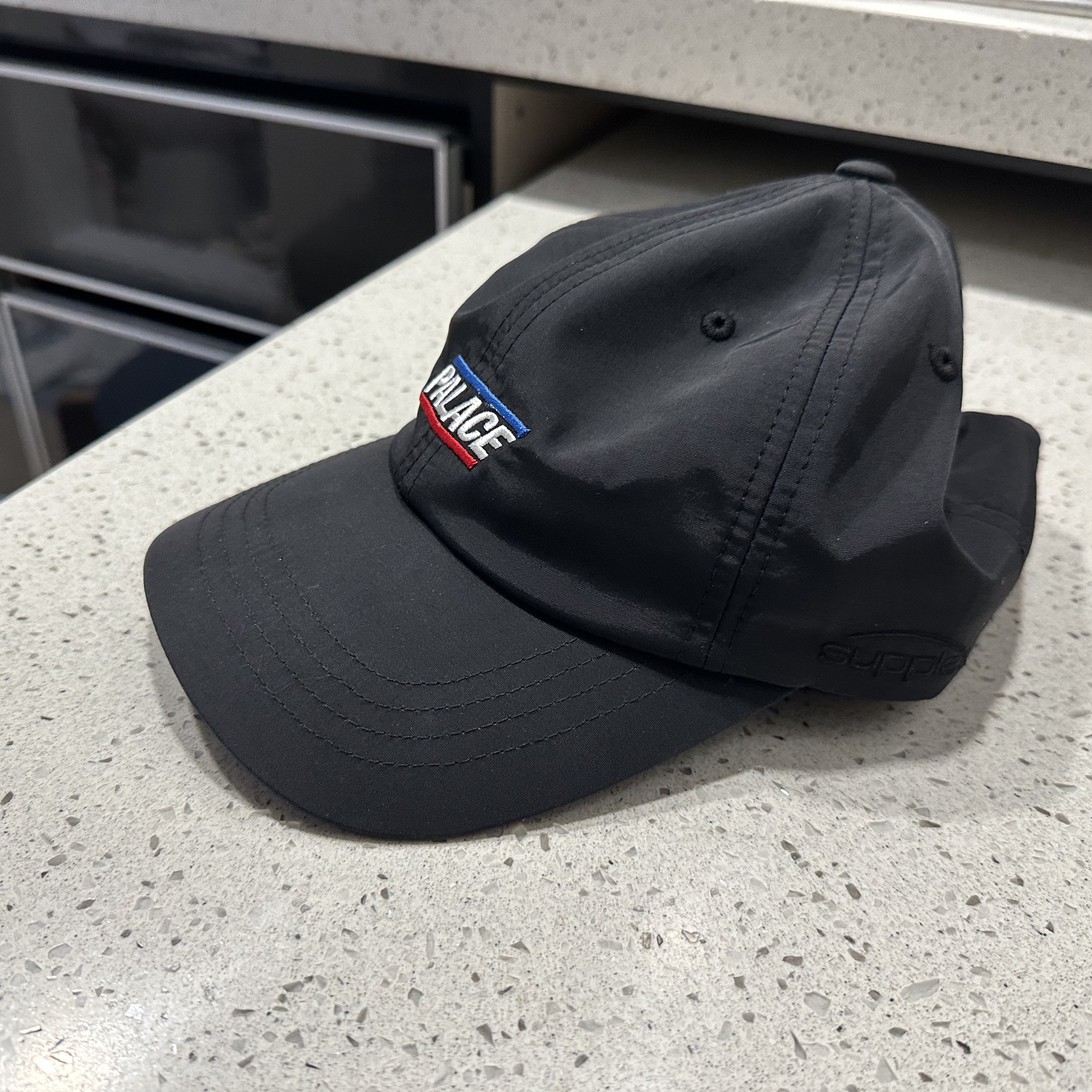 Palace Basically A Shell 6-Panel Black - 24SS 착용 스타일 - 2