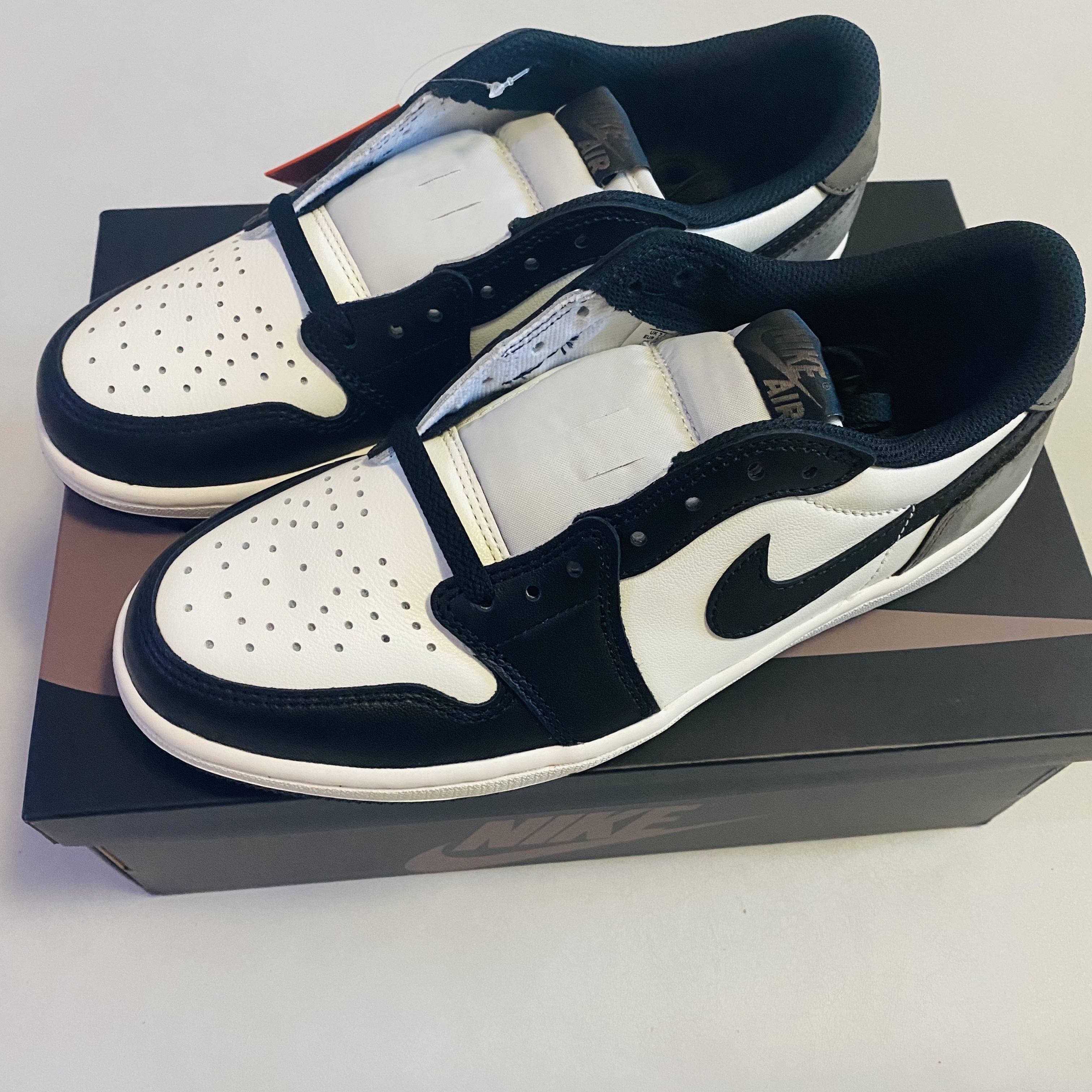 Jordan 1 Retro Low OG Mocha 착용 스타일