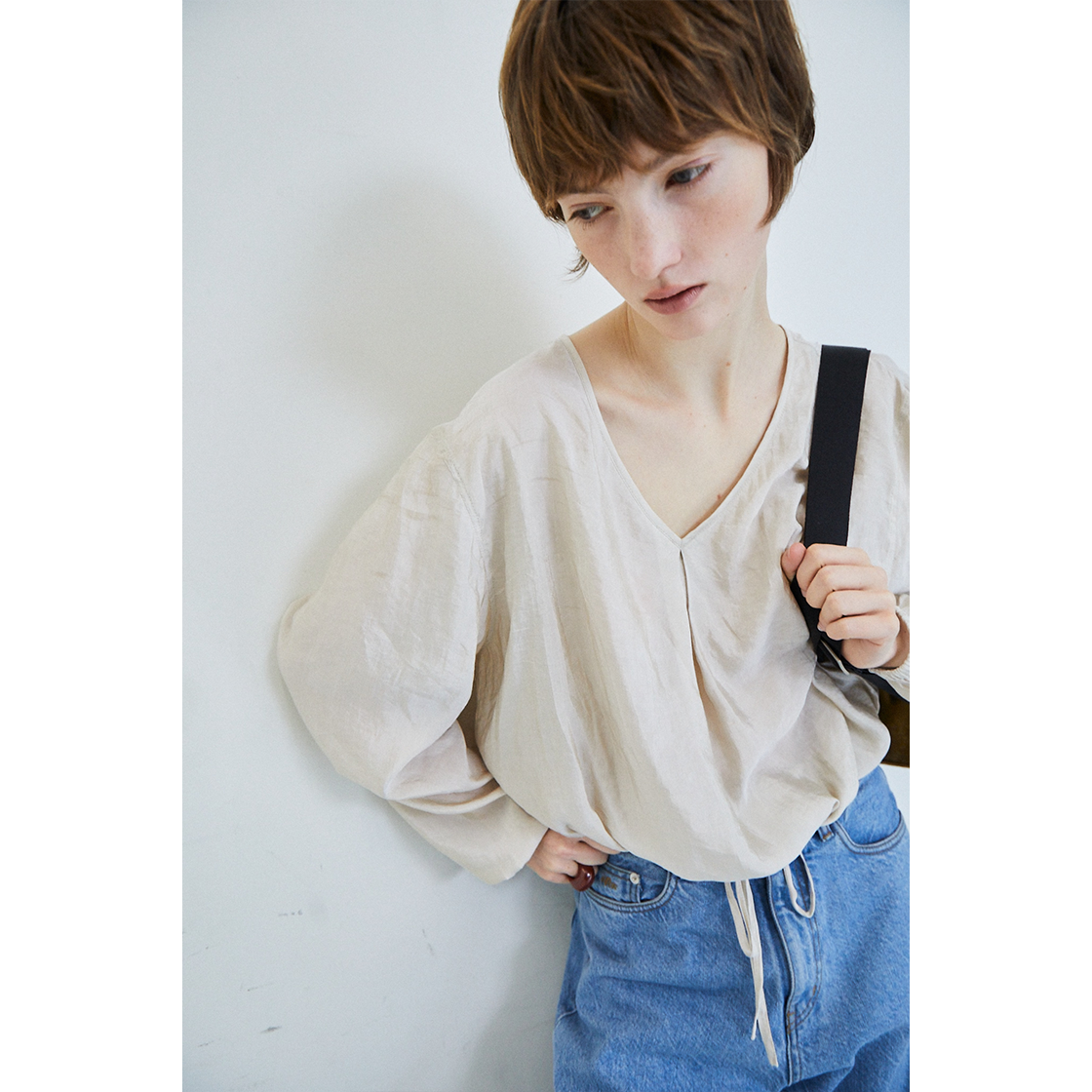 FARVEN Sally String Blouse Ivory 상세 이미지 2