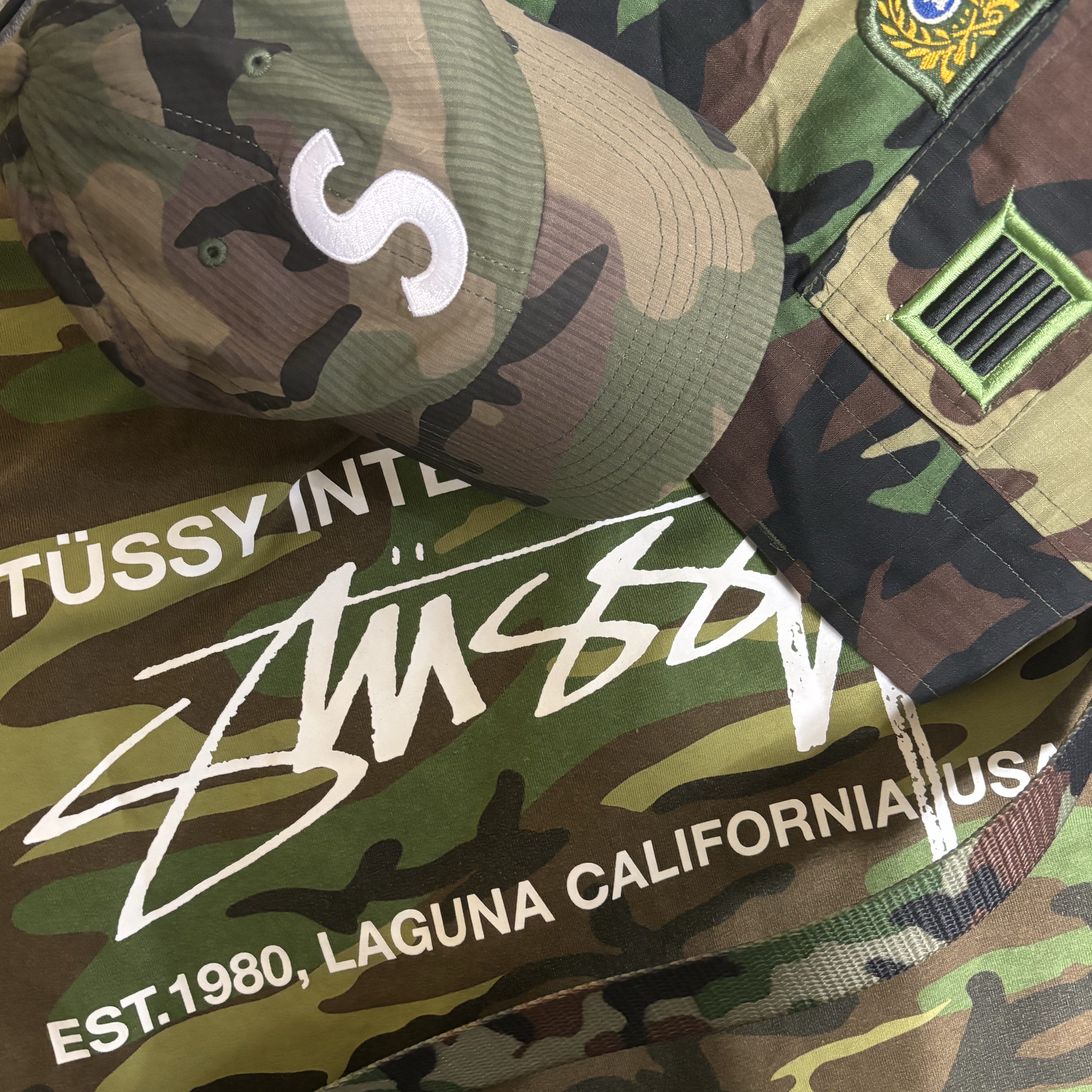 Stussy Smooth International T-Shirt Camo 착용 스타일
