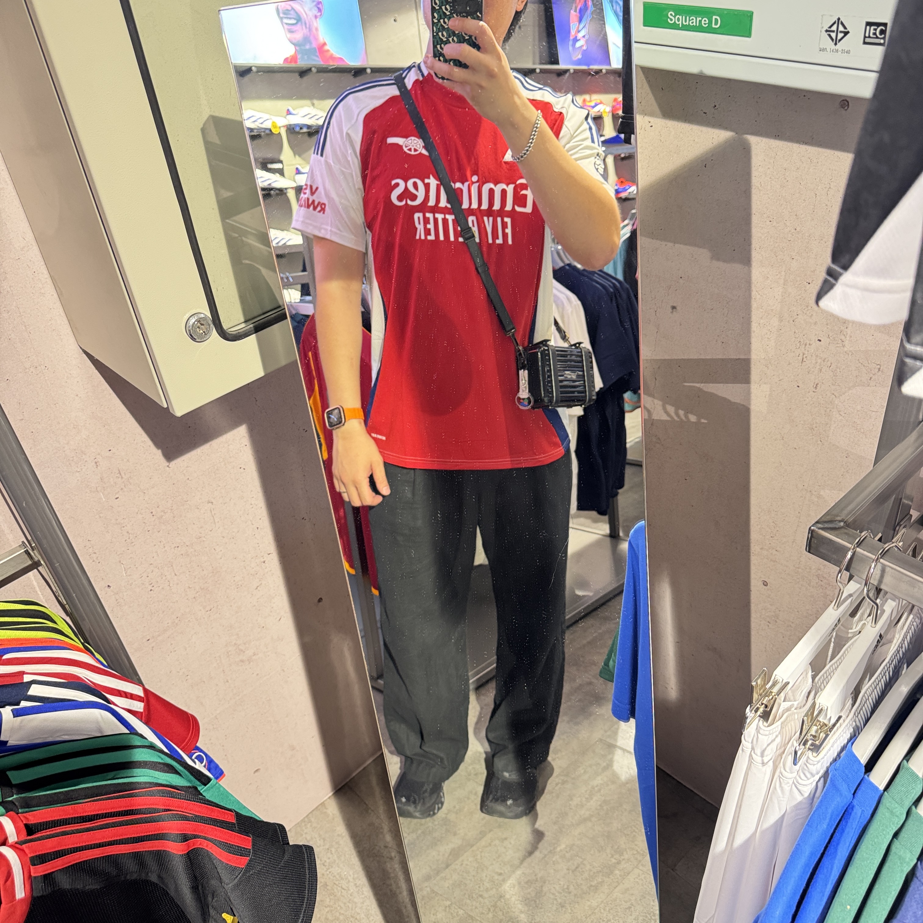 Adidas Arsenal 2024/25 Home Jersey Better Scarlet White - KR Sizing (Non Marking Ver.), On Running Cloudmonster All Black 착용 스타일
