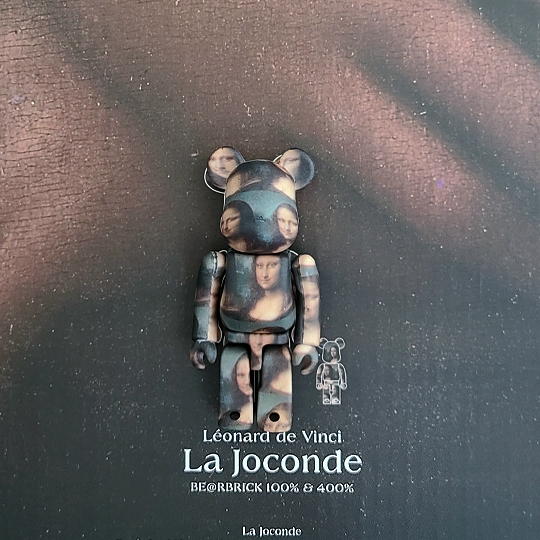 COS Quilted Crossbody Messenger Bag Black, Bearbrick Leonardo De Vinci Mona Lisa 100% & 400% Set 착용 스타일 - 2