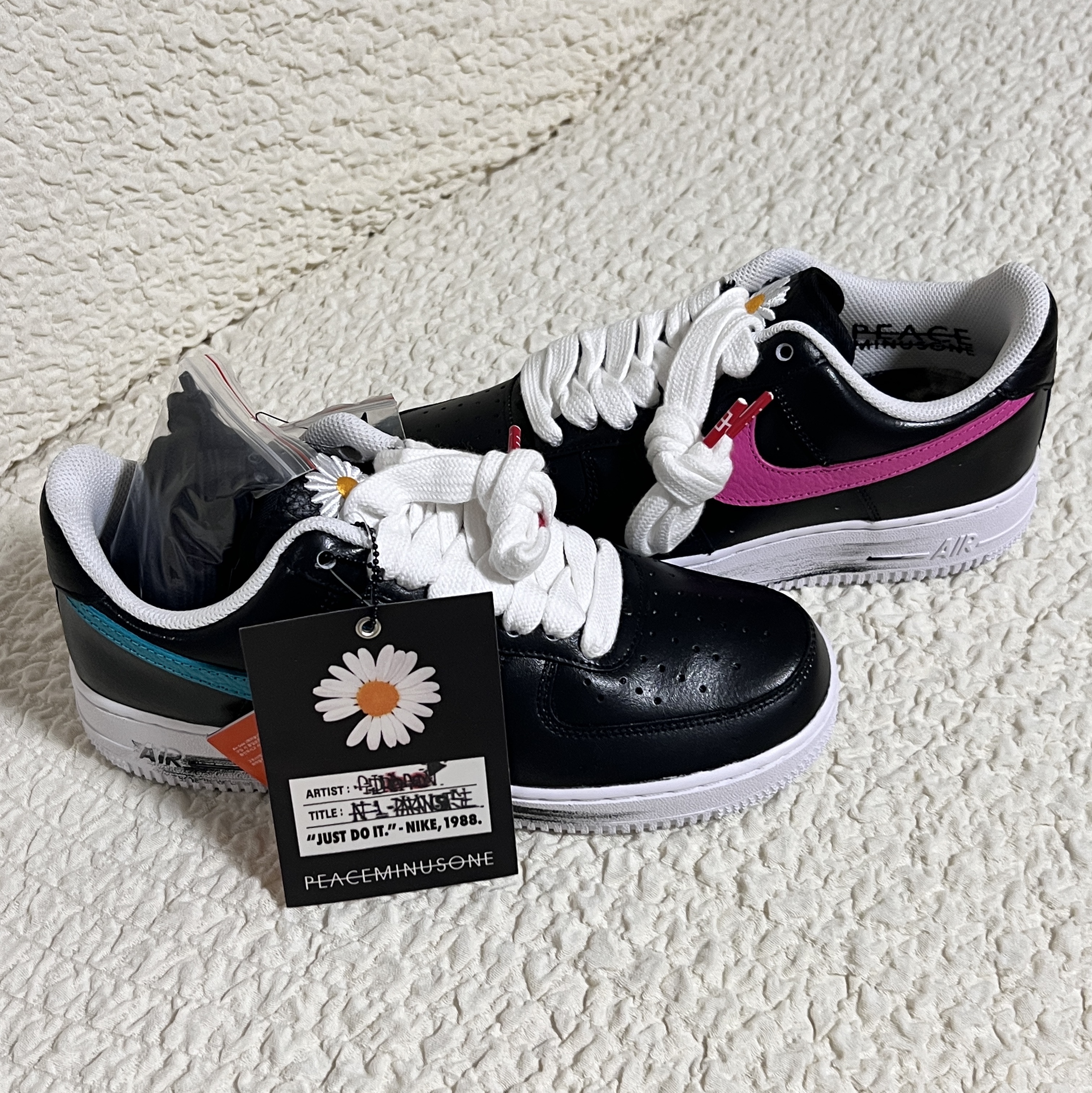 Nike x Peaceminusone Air Force 1 Low Para-Noise 3.0 Black and Multicolor 착용 스타일 - 4