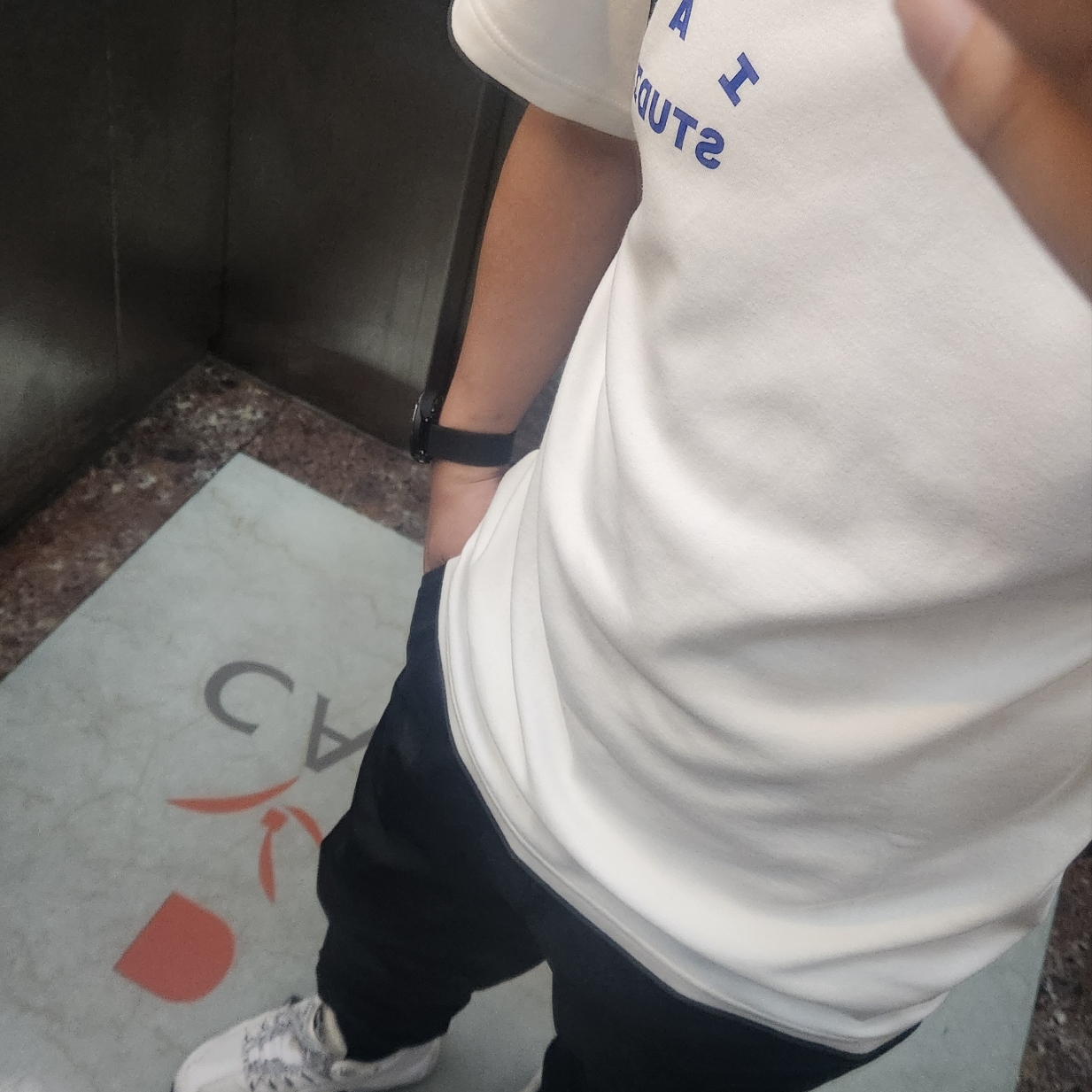 IAB Studio 10th Anniversary T-Shirt White 착용 스타일
