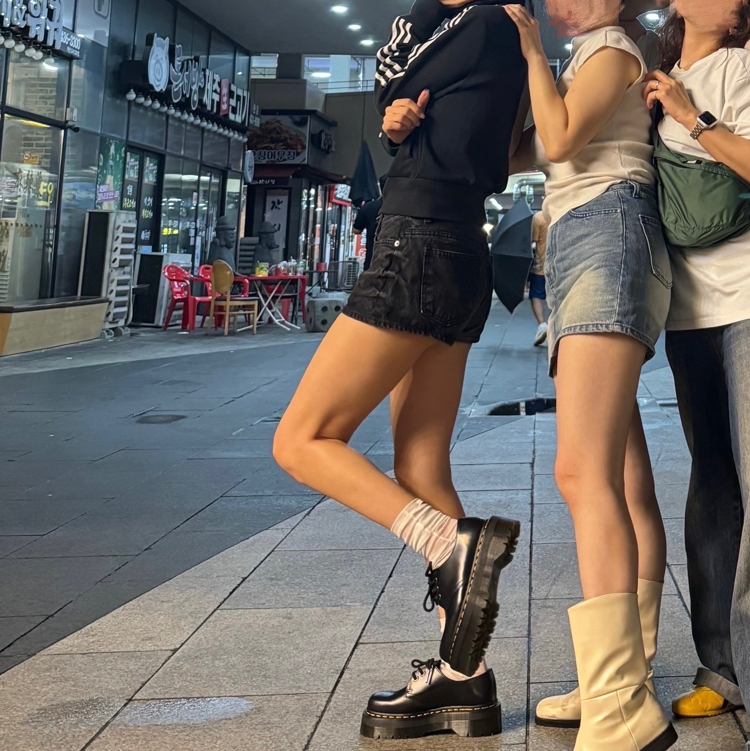 Dr. Martens 1461 Quad Black 착용 스타일 - 3