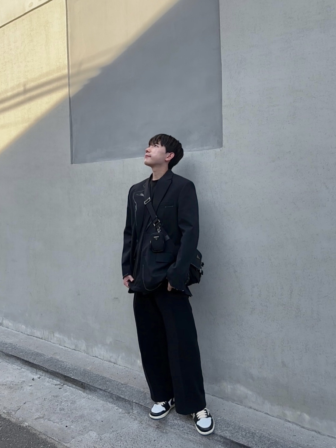 Zara x Ader Error Oversized Blazer Black, Jordan 1 x Travis Scott x Fragment Retro Low OG SP Military Blue 착용 스타일 - 1