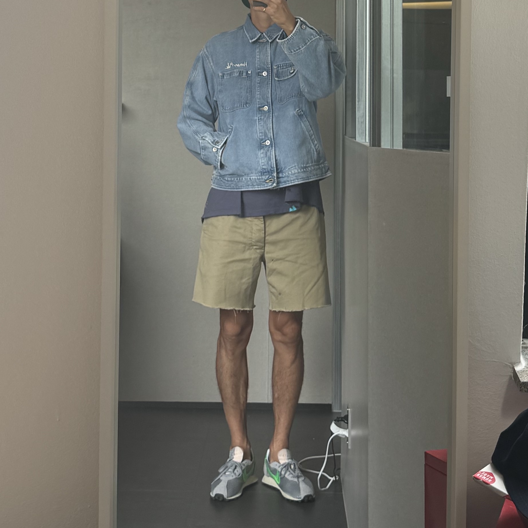 Nike x Stussy LD-1000 SP Particle Gray Green Fossil, Human Made Denim Jacket Indigo 착용 스타일