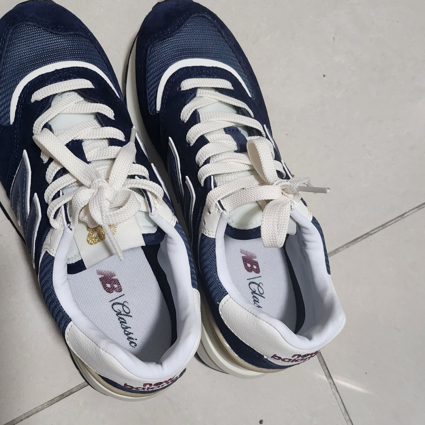New Balance 574 Legacy Navy 착용 스타일 - 2